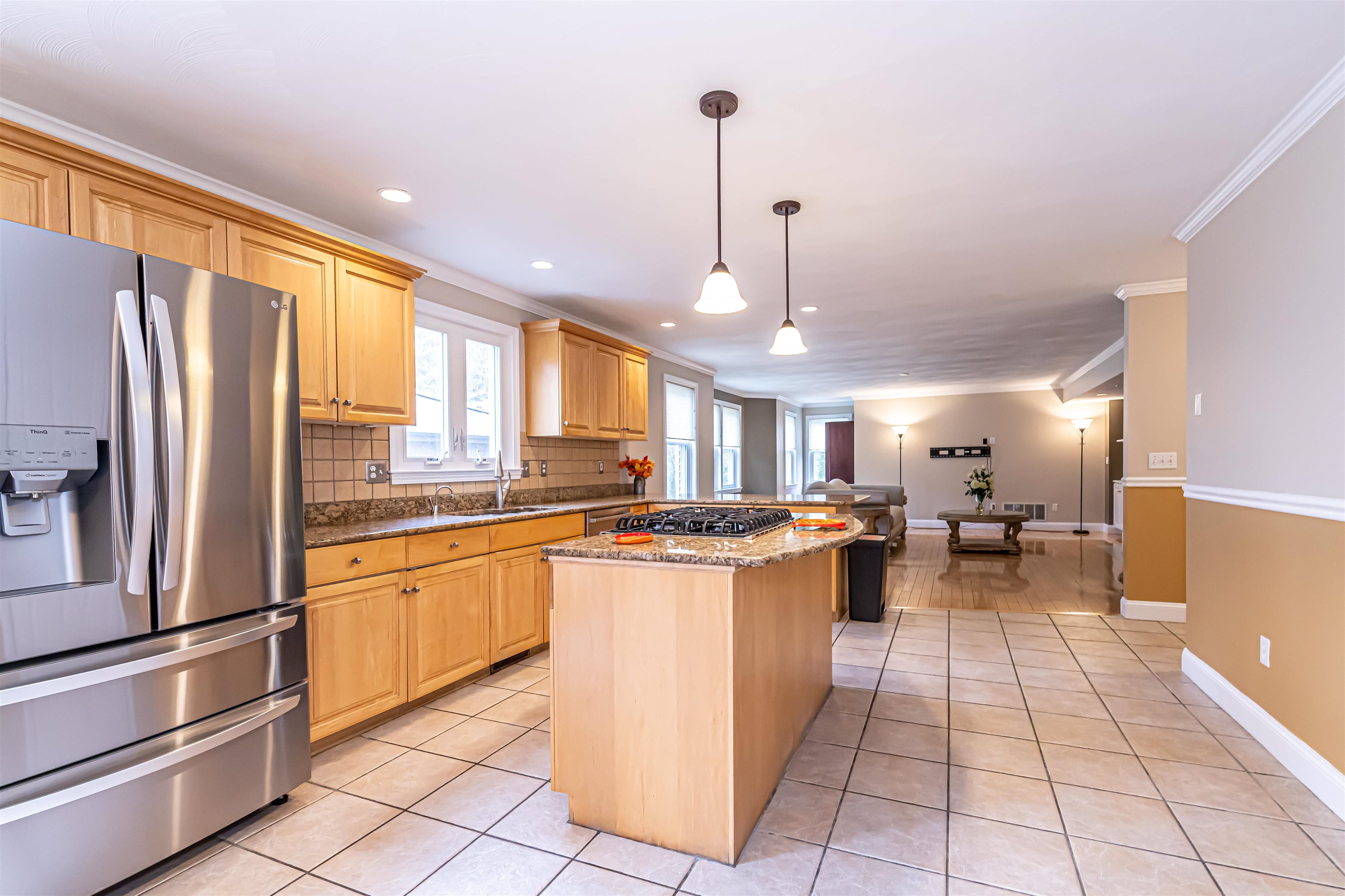 11 Lojko Dr, Nashua, NH 03062