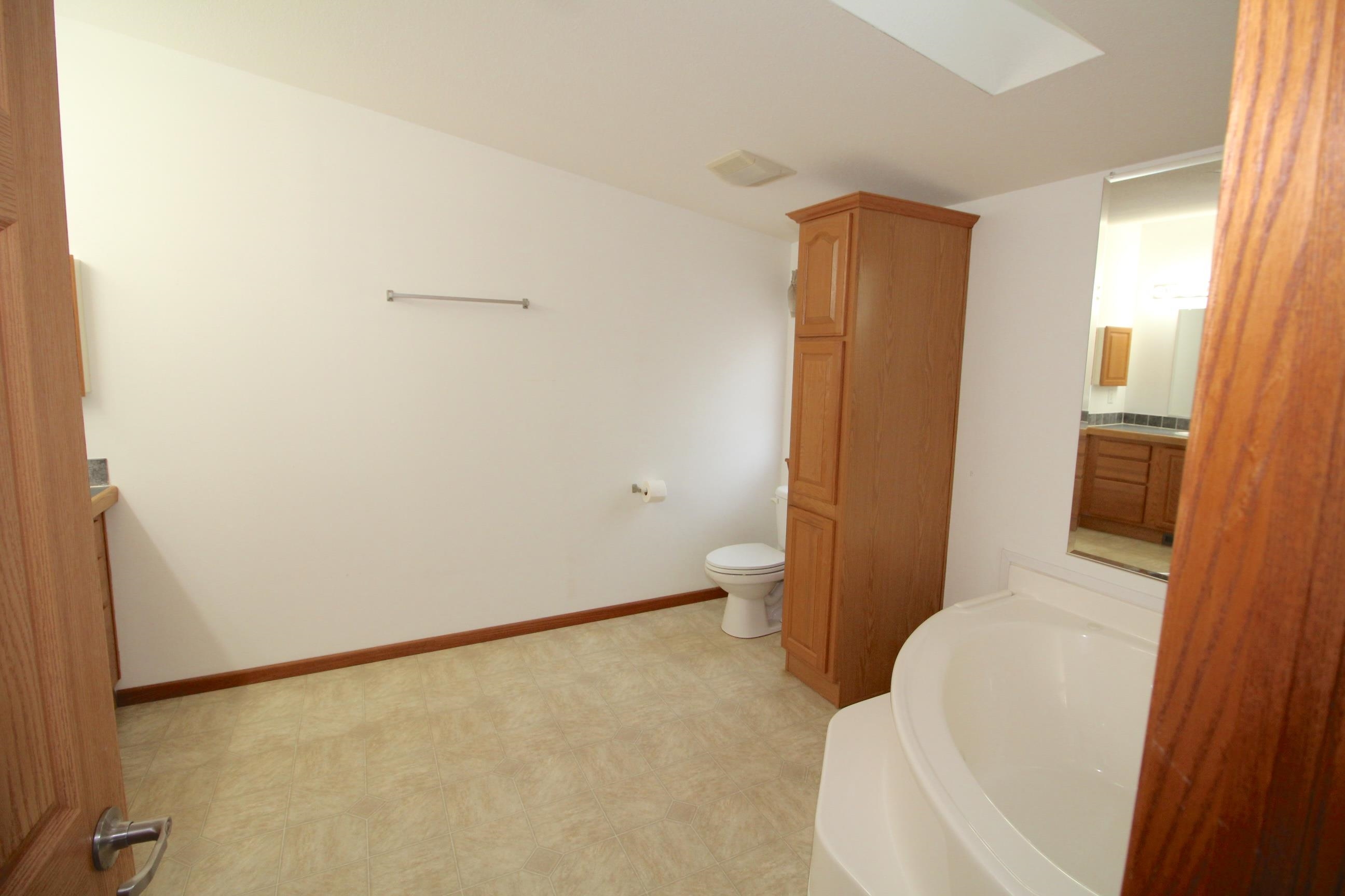 23 Timber Trl, Sandown, NH 03873