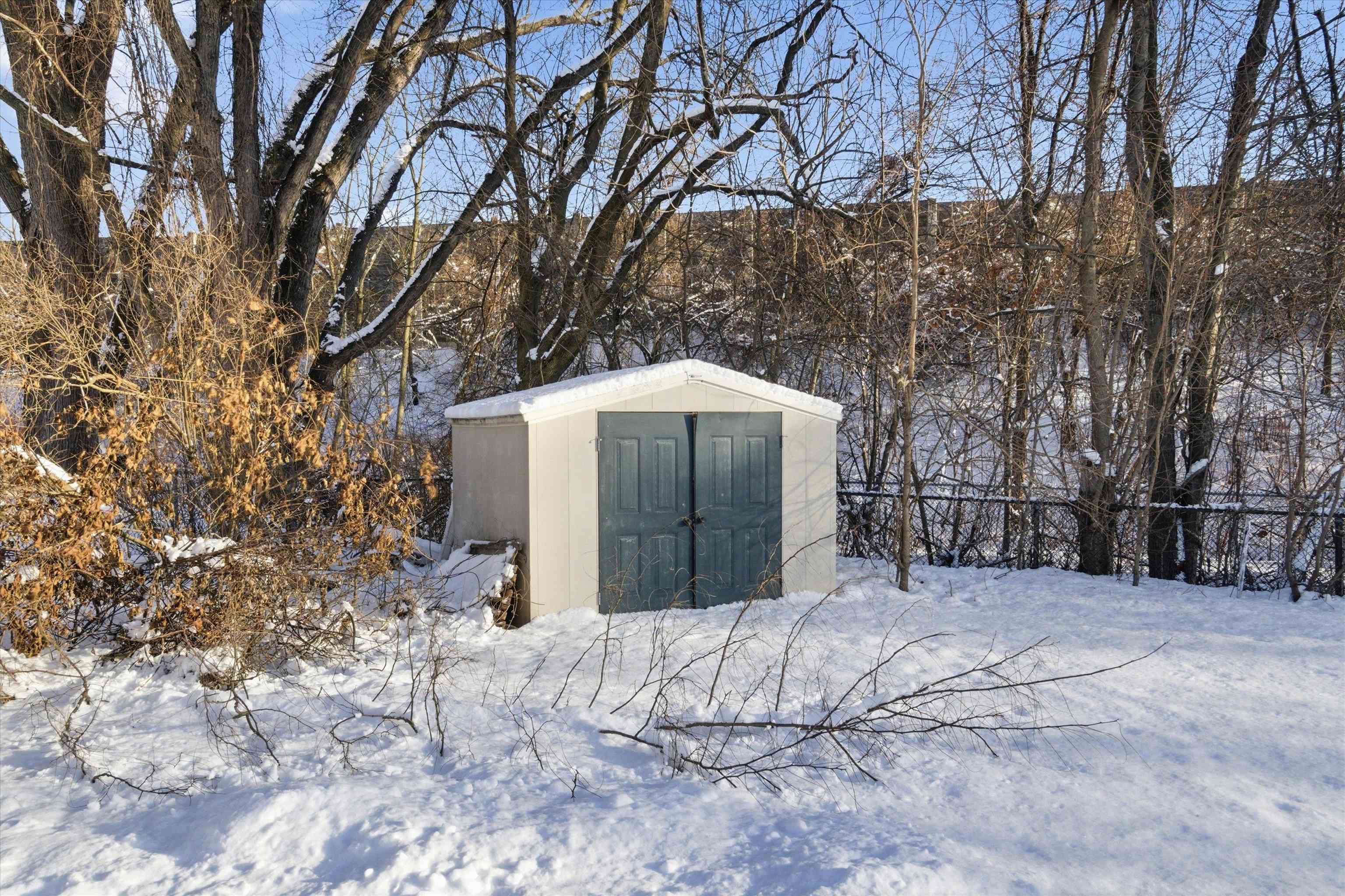 141 Bow St, Manchester, NH 03103