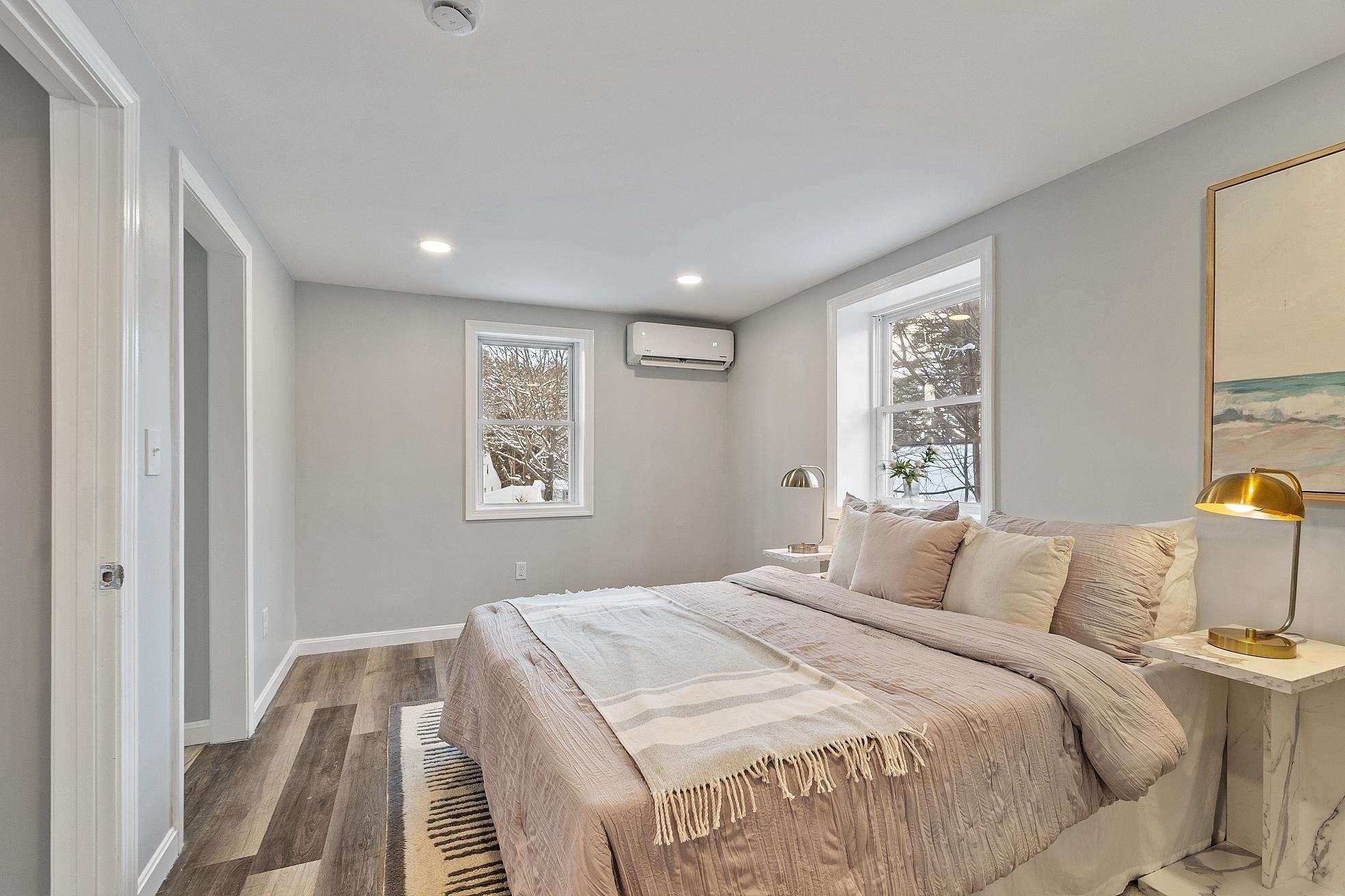 40 Grove Ave, Salem, NH 03079