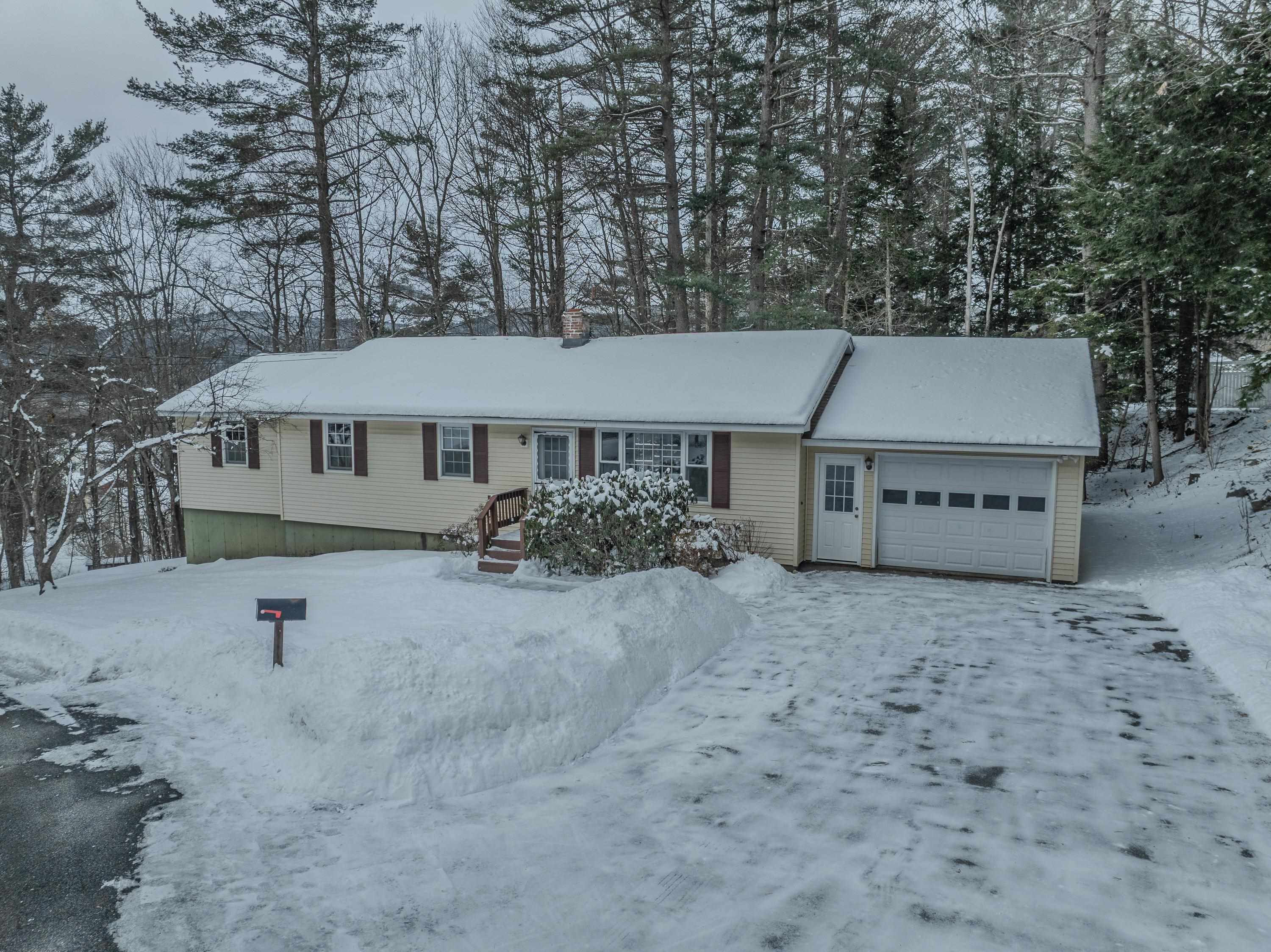 22 Winter St, Littleton, NH 03561