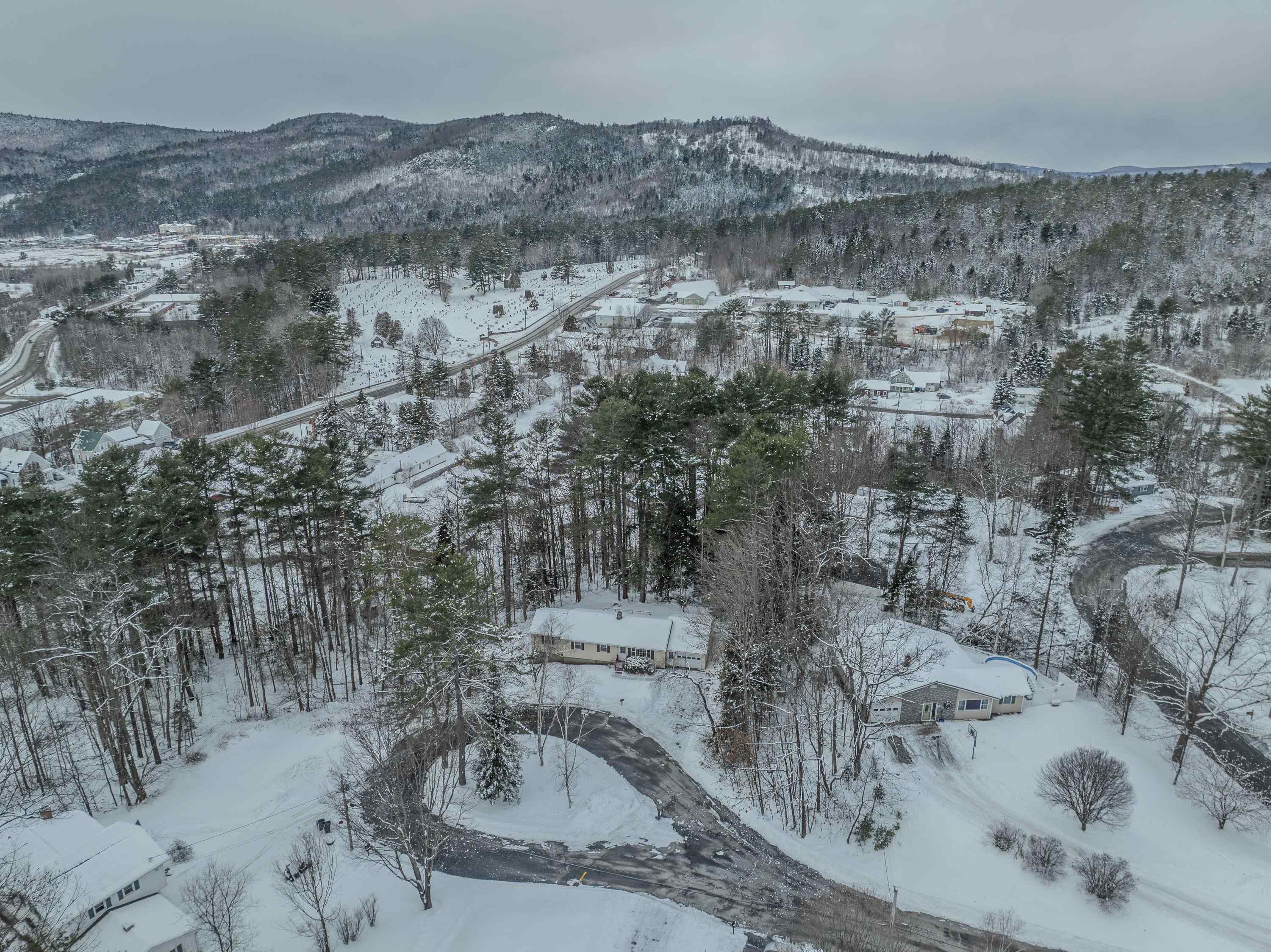 22 Winter St, Littleton, NH 03561