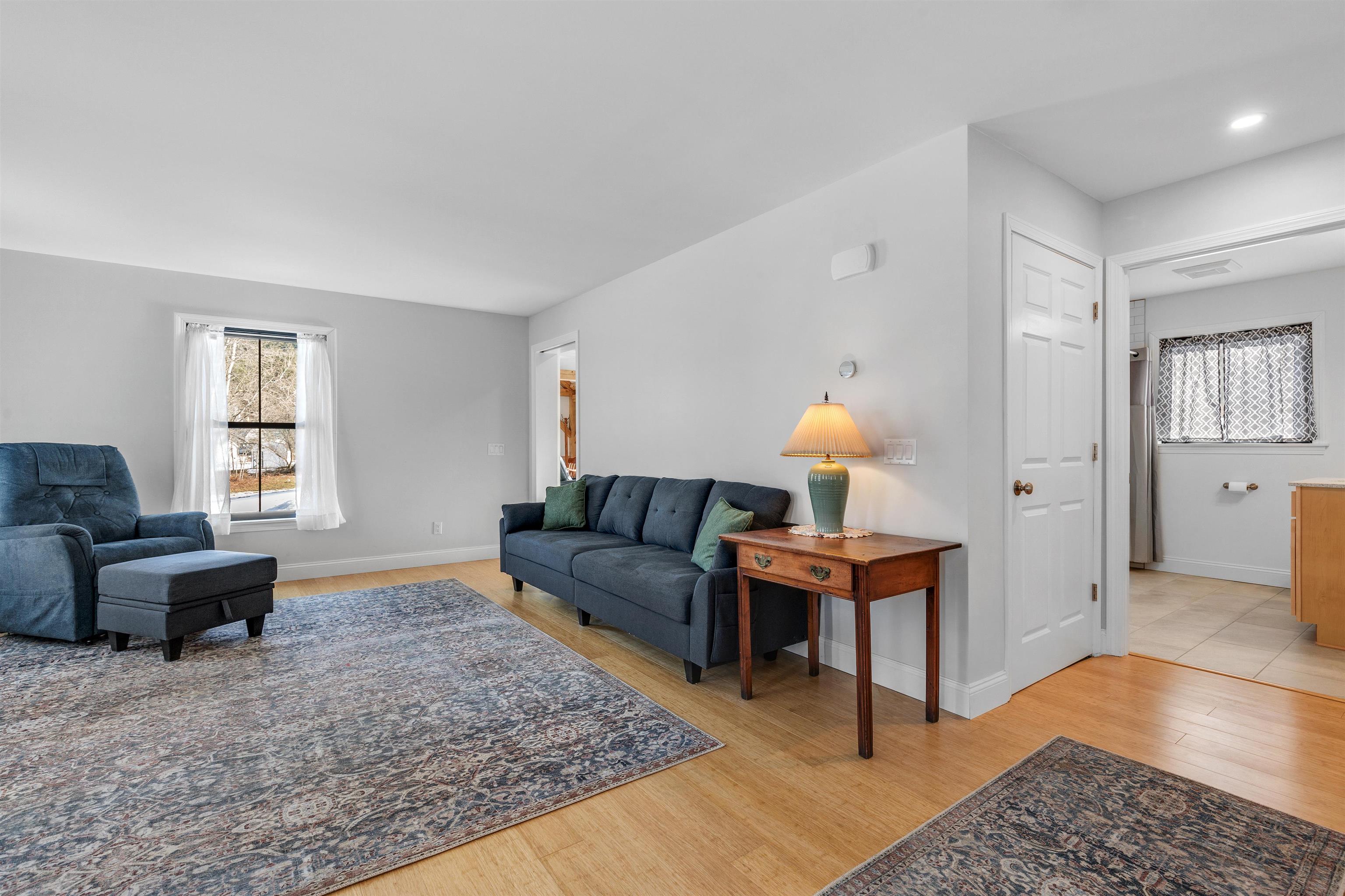 34 Pleasant St, Lyme, NH 03768