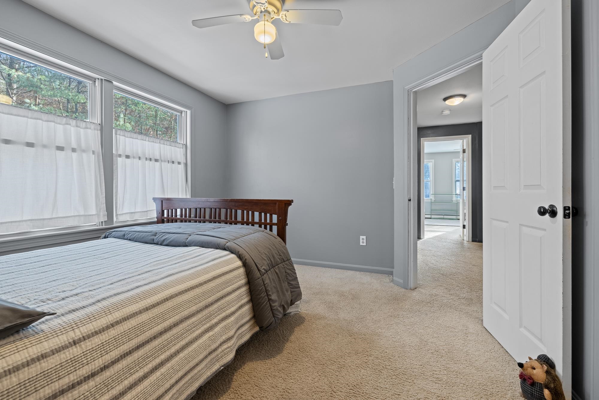 49 Cottage Cir, Lebanon, NH 03784