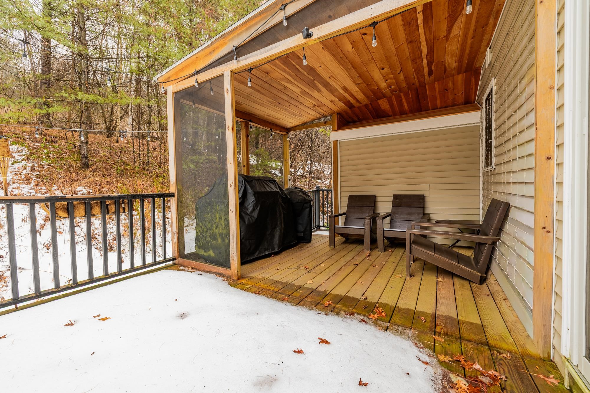 49 Cottage Cir, Lebanon, NH 03784