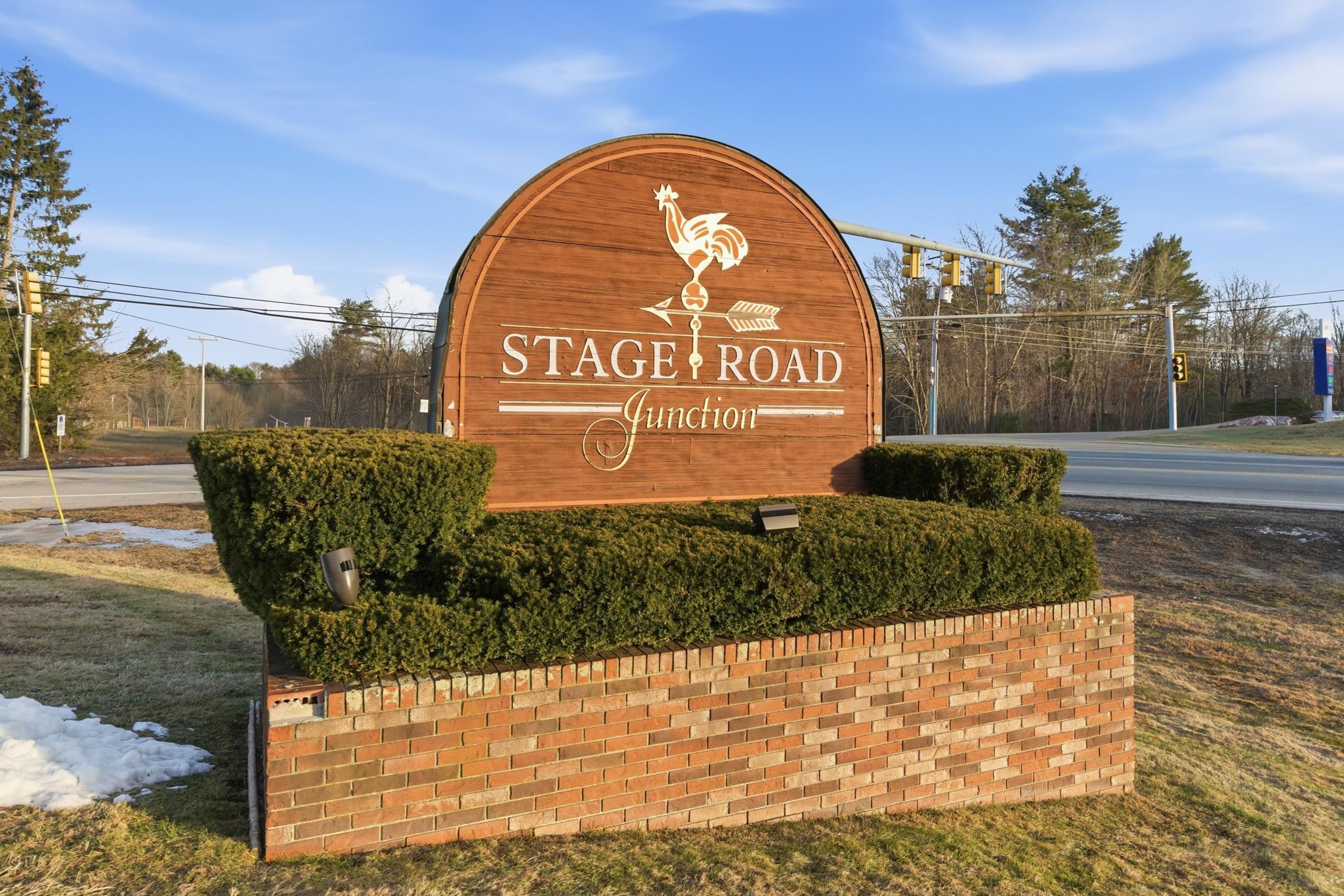 2 Mary E Clark Dr, Hampstead, NH 03841