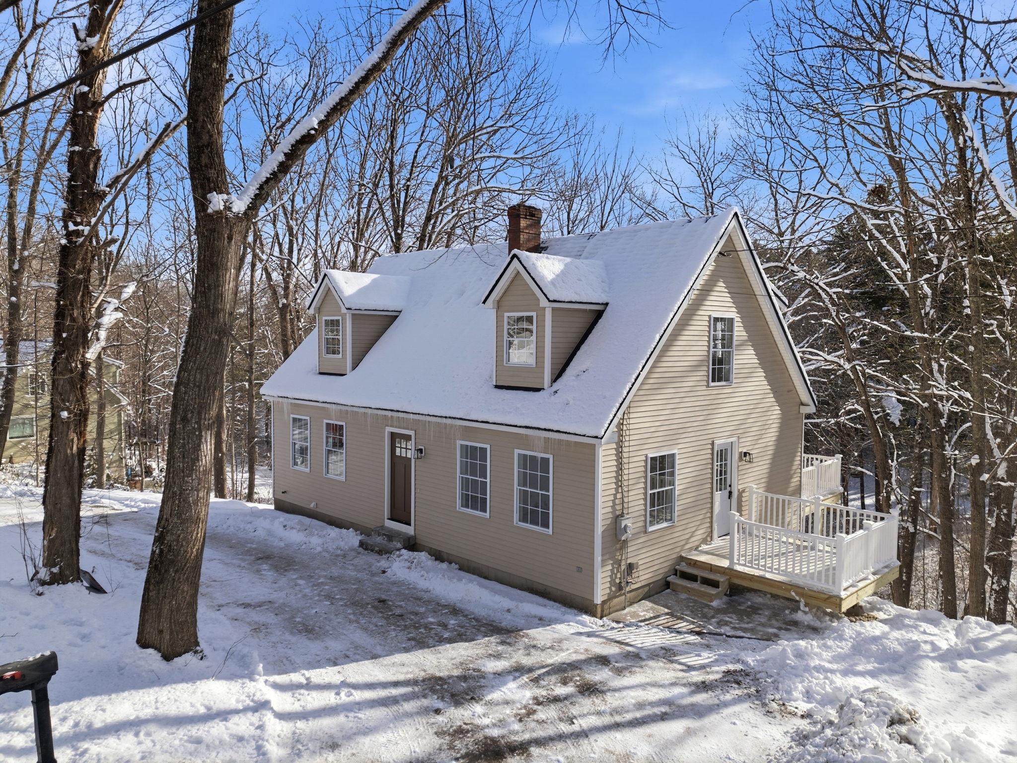 2 Prescott Rd, Epping, NH 03042