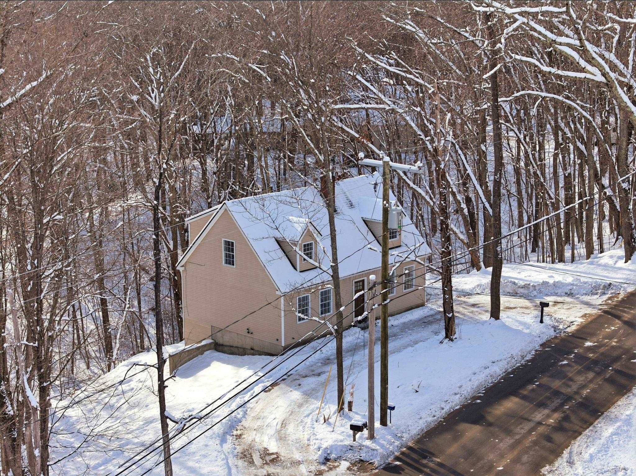 2 Prescott Rd, Epping, NH 03042