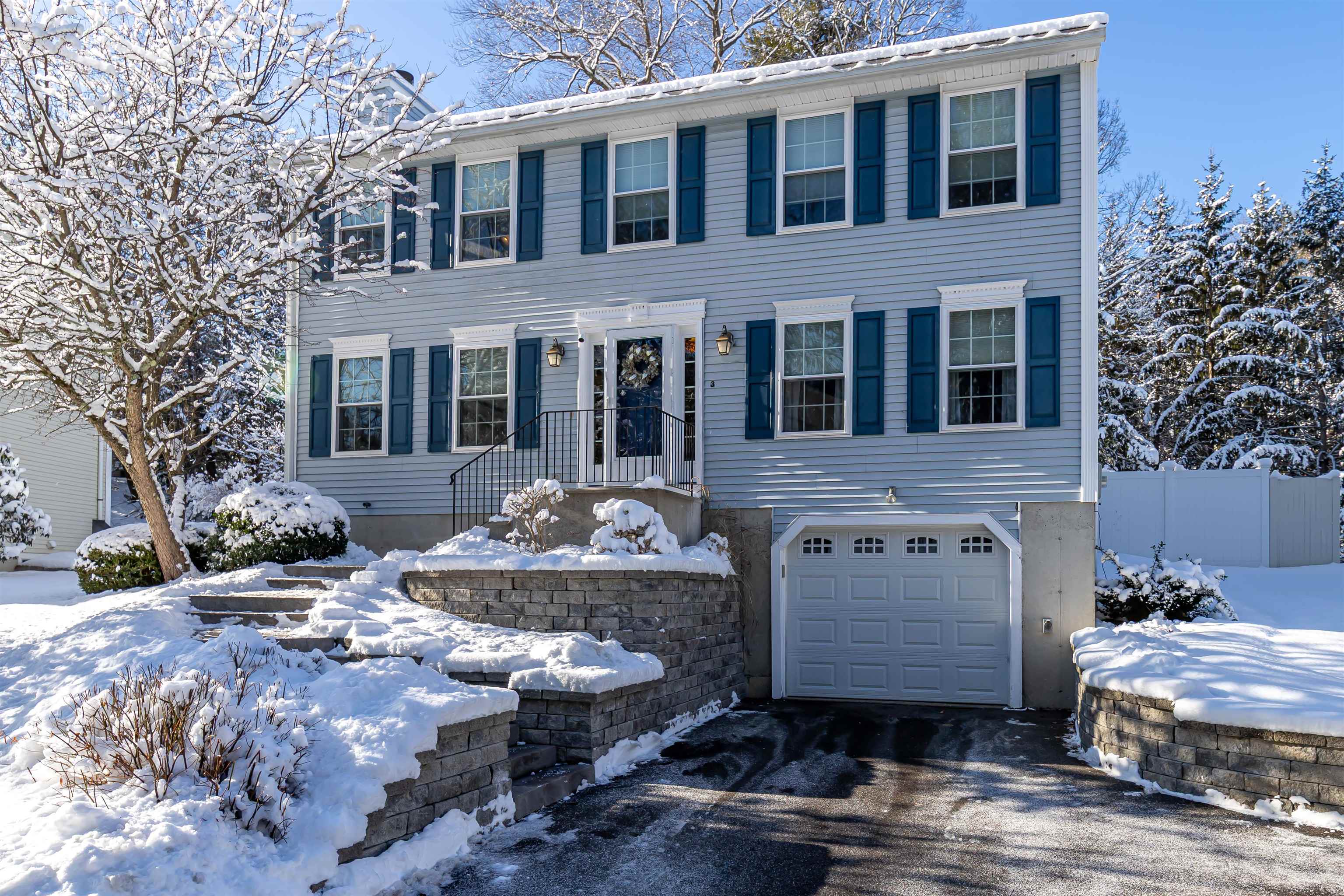 3 Sycamore Ln, Merrimack, NH 03054