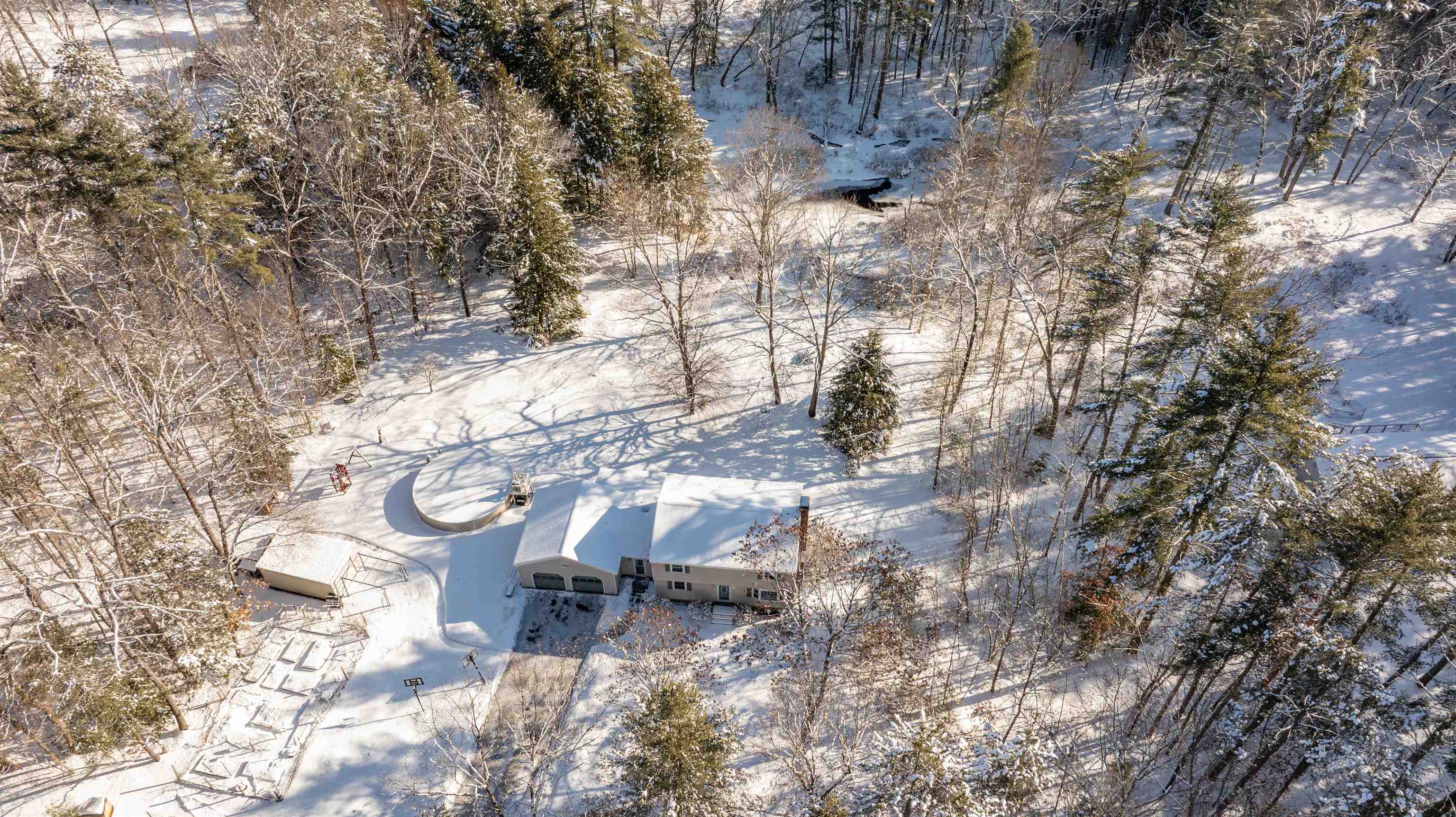 30 Clifton Rd, Bedford, NH 03110