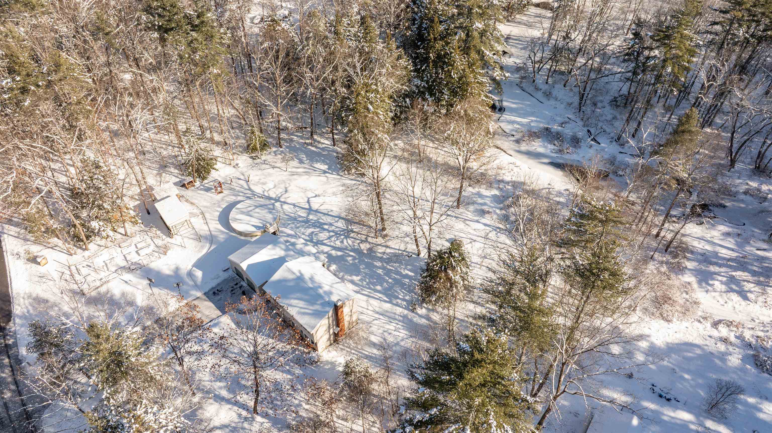 30 Clifton Rd, Bedford, NH 03110