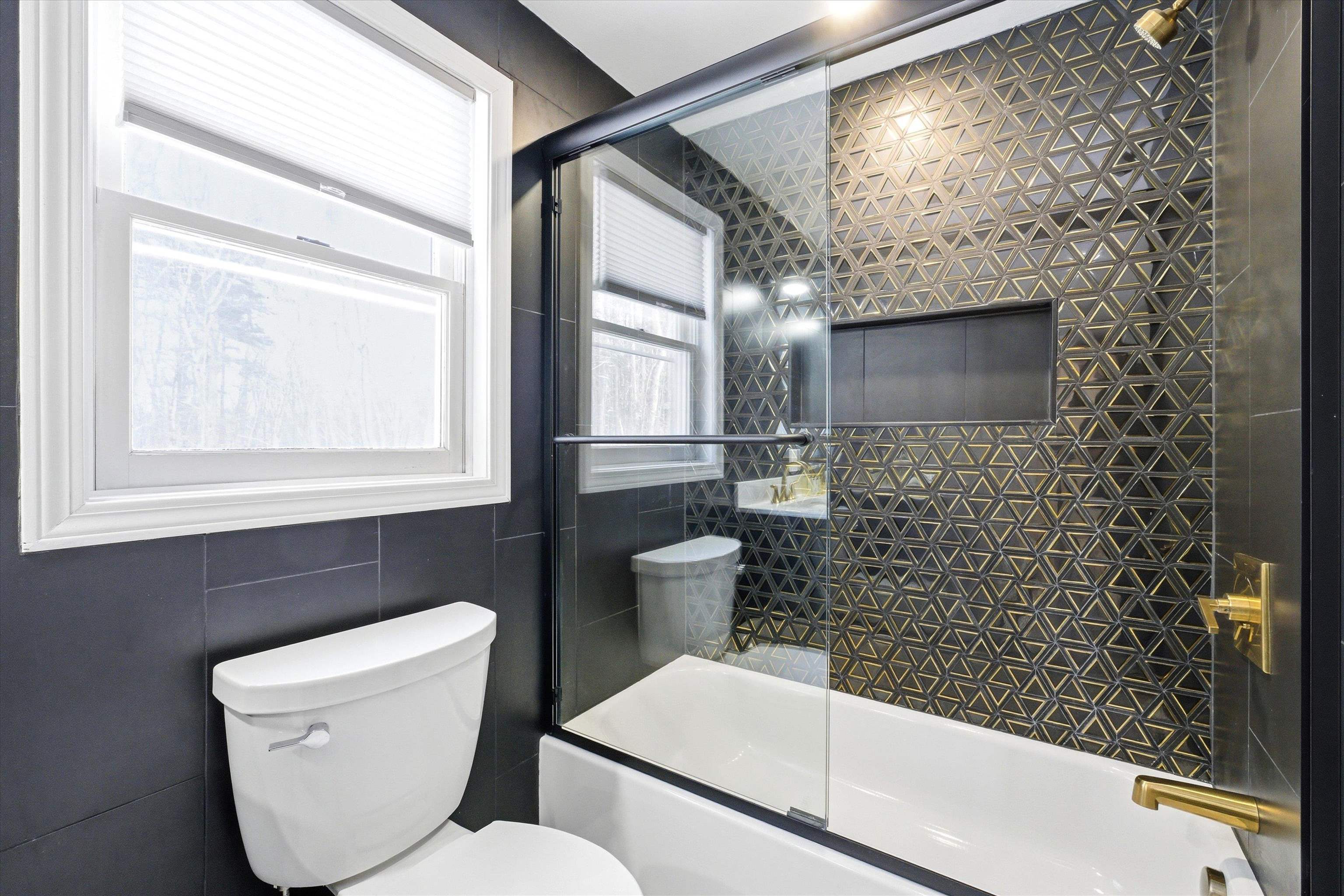 10 Olde Rd, Merrimack, NH 03054