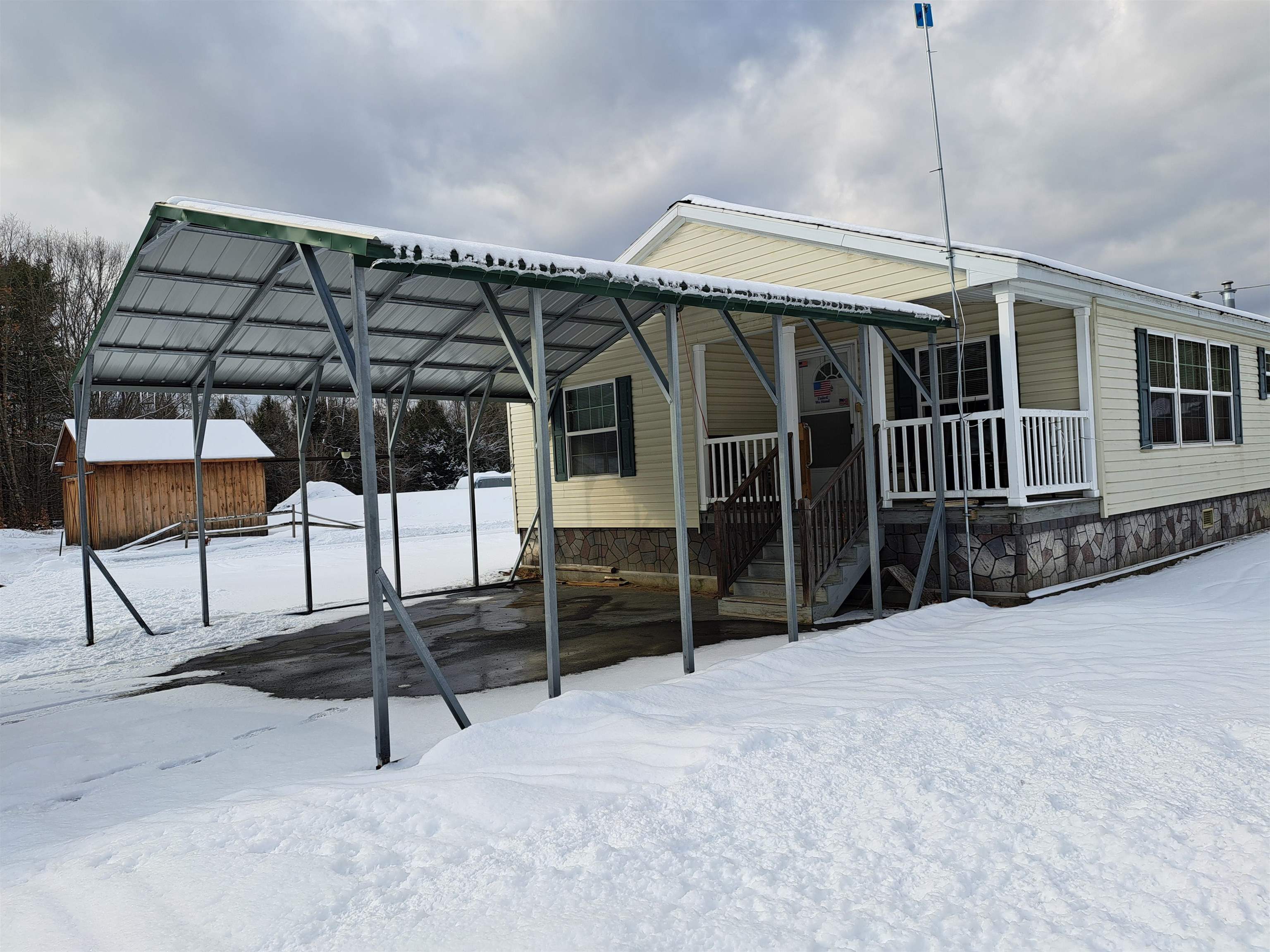 19 Spruce Park Dr, Plainfield, NH 03781