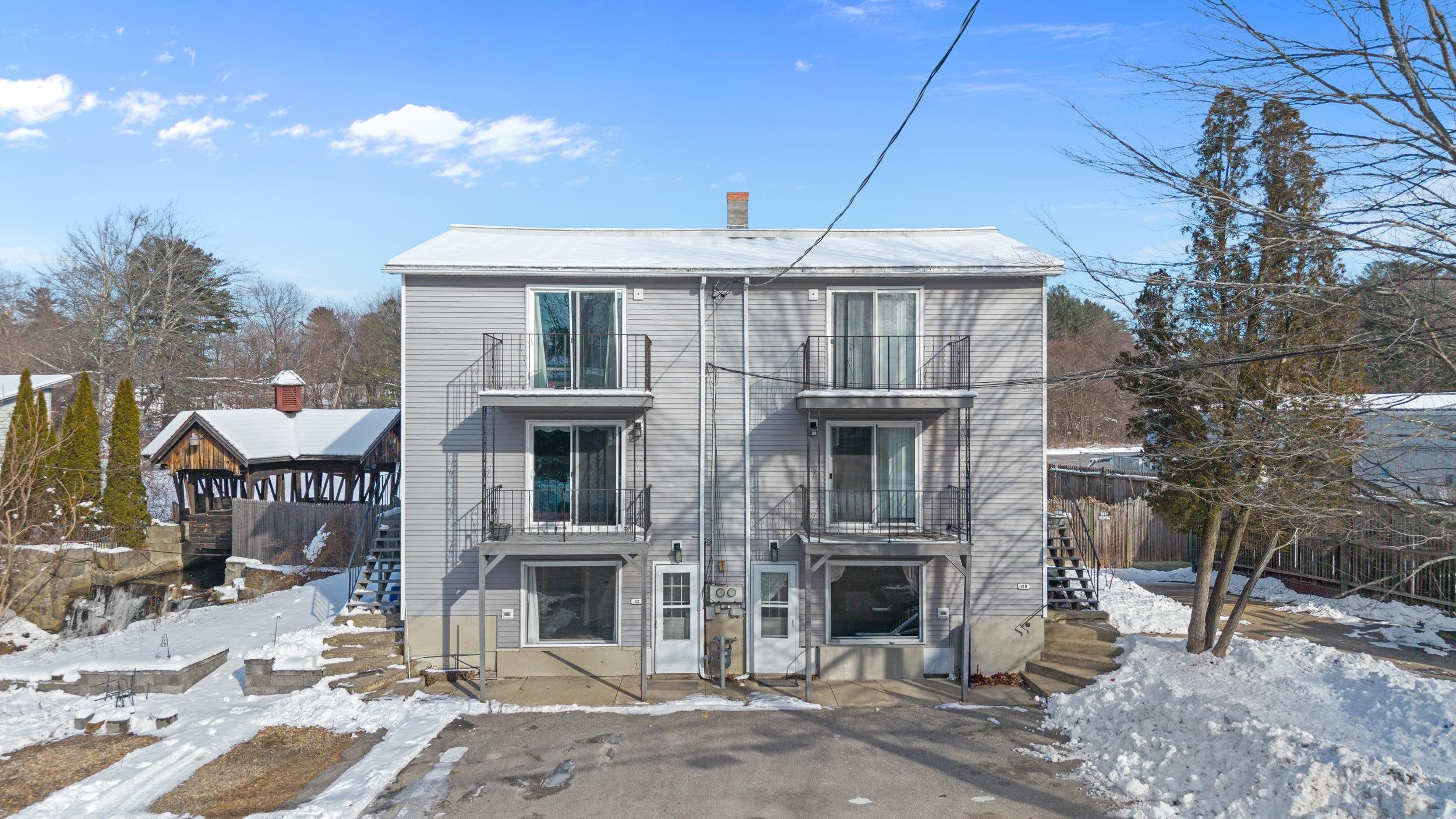 12 Melendy Rd, Hudson, NH 03051