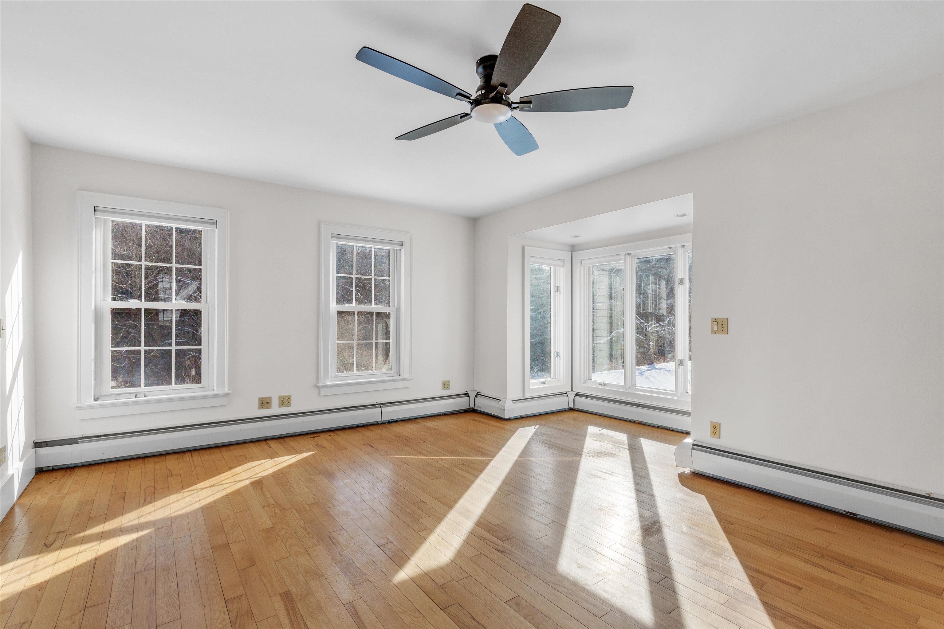 Formal living room on front of house 24639672