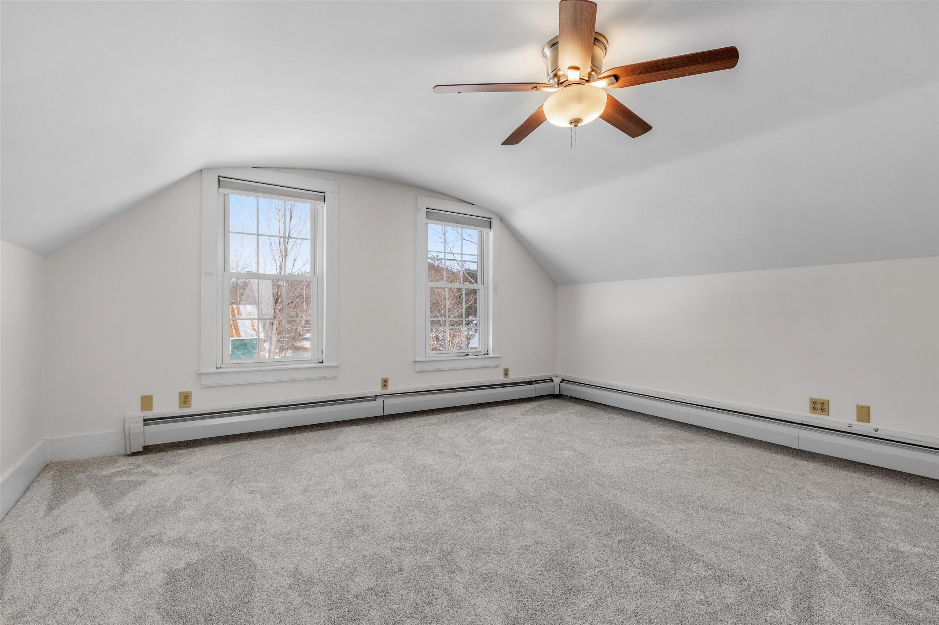 #2 Bedroom on 2nd Level 24639680