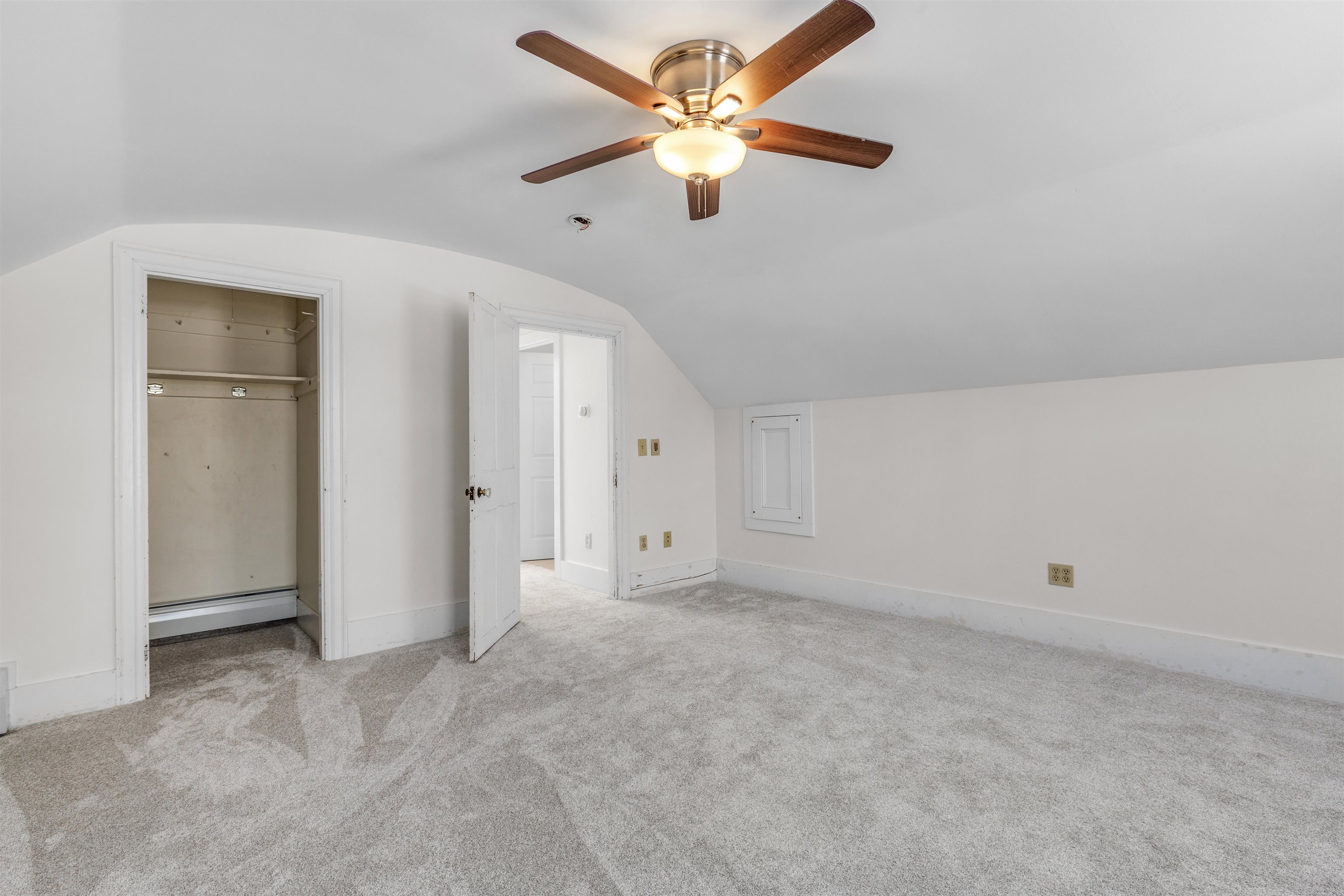 2nd Level Bedroom #2 24639681