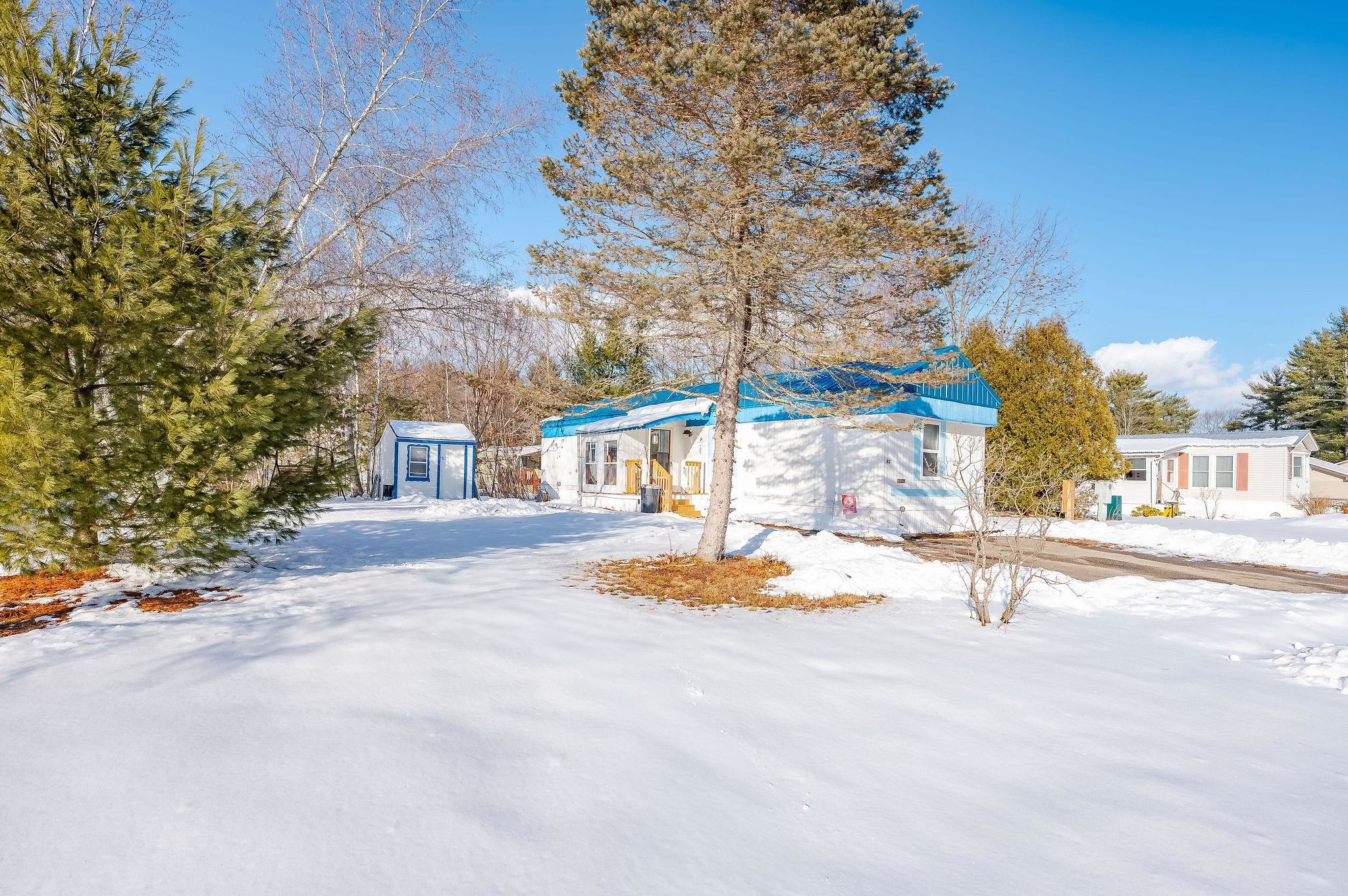 42 Trade Wind Ln, Rochester, NH 03867
