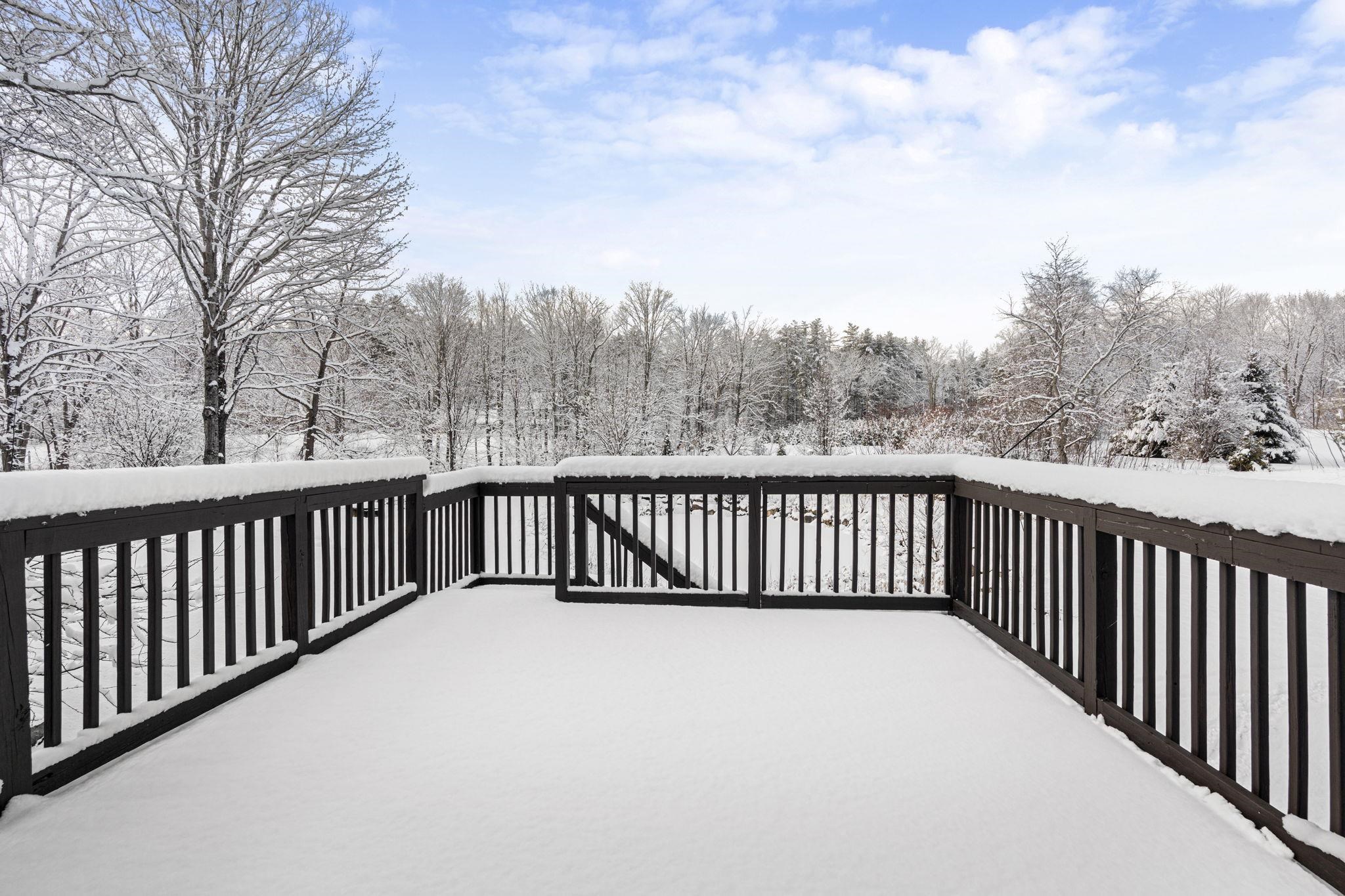 95 Wright Rd, Hollis, NH 03049