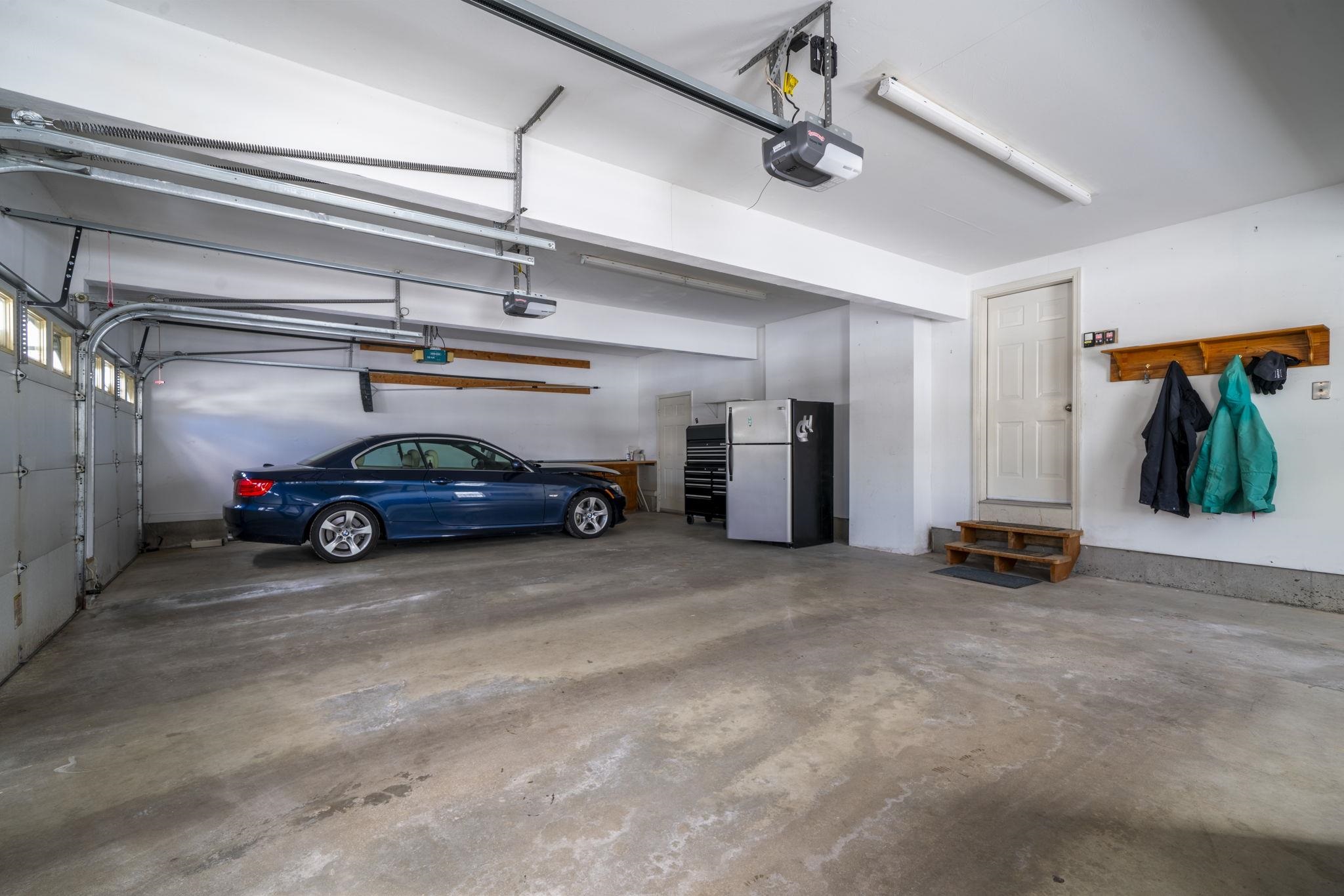 5 Thistle Ln, Hooksett, NH 03106