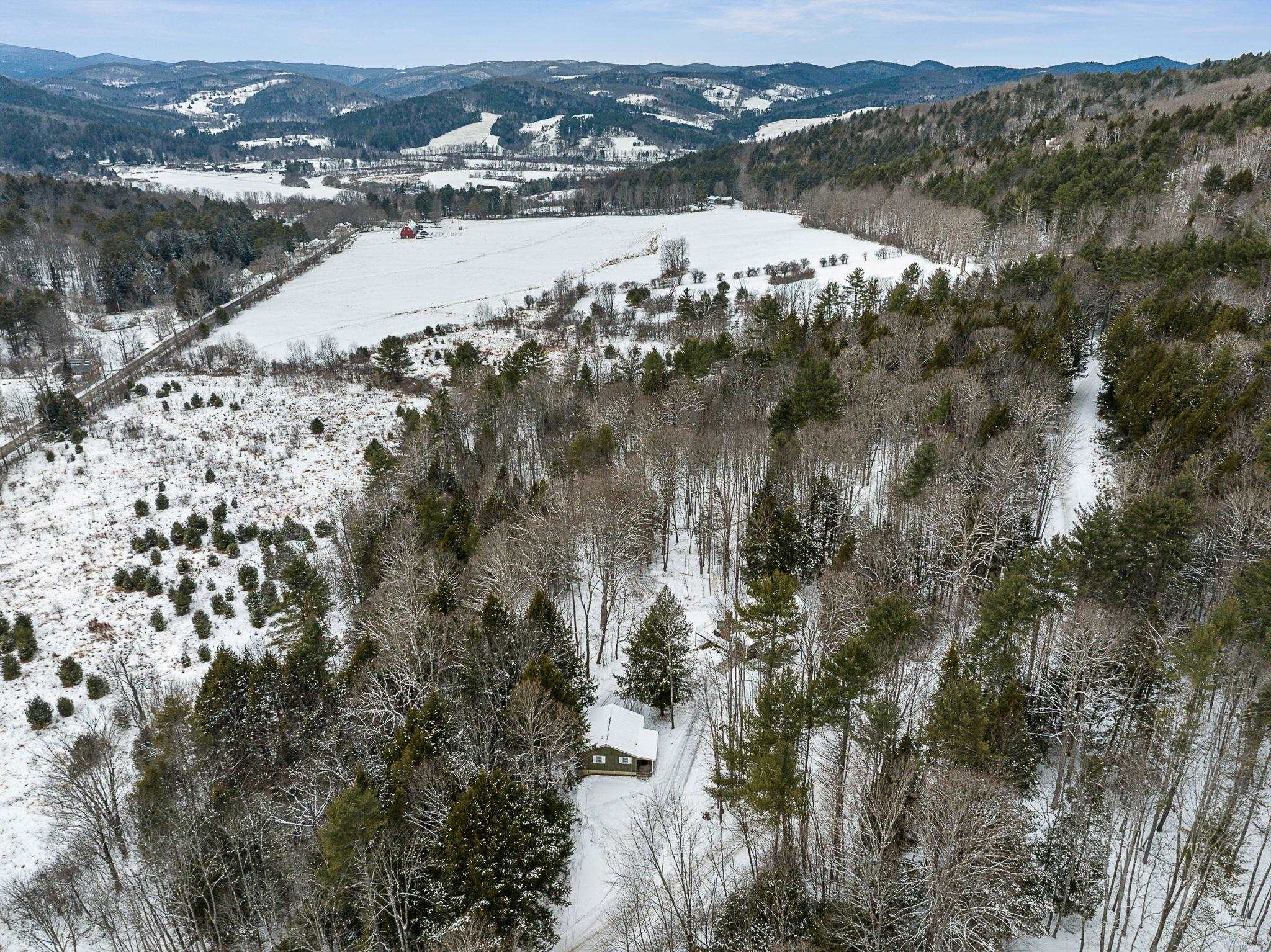 137 Laughlin Rd, Woodstock, VT 05091