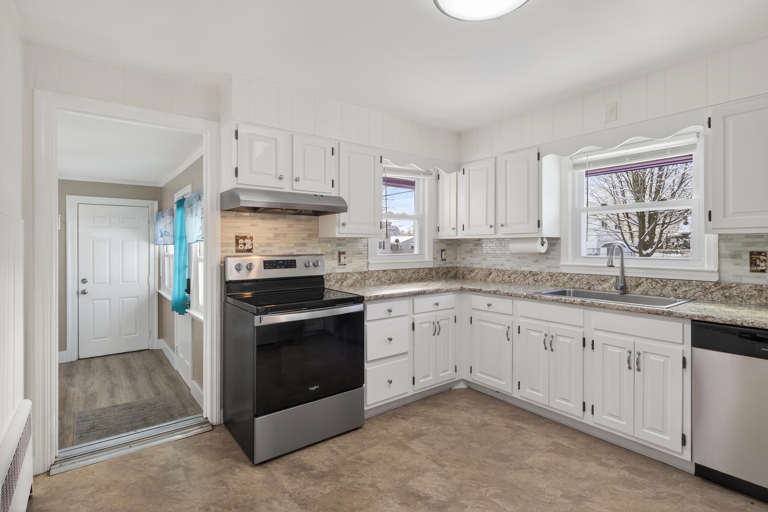 311 Thornton St, Manchester, NH 03102