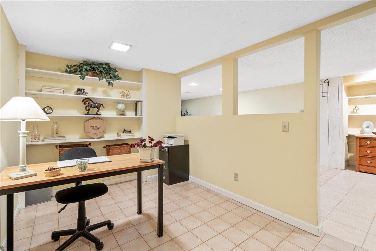 535 Coral Ave, Manchester, NH 03104