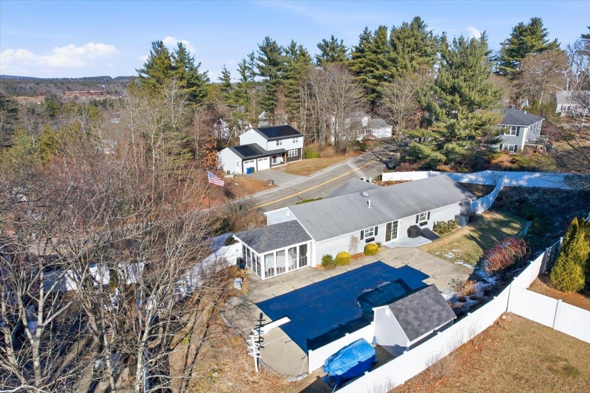 535 Coral Ave, Manchester, NH 03104