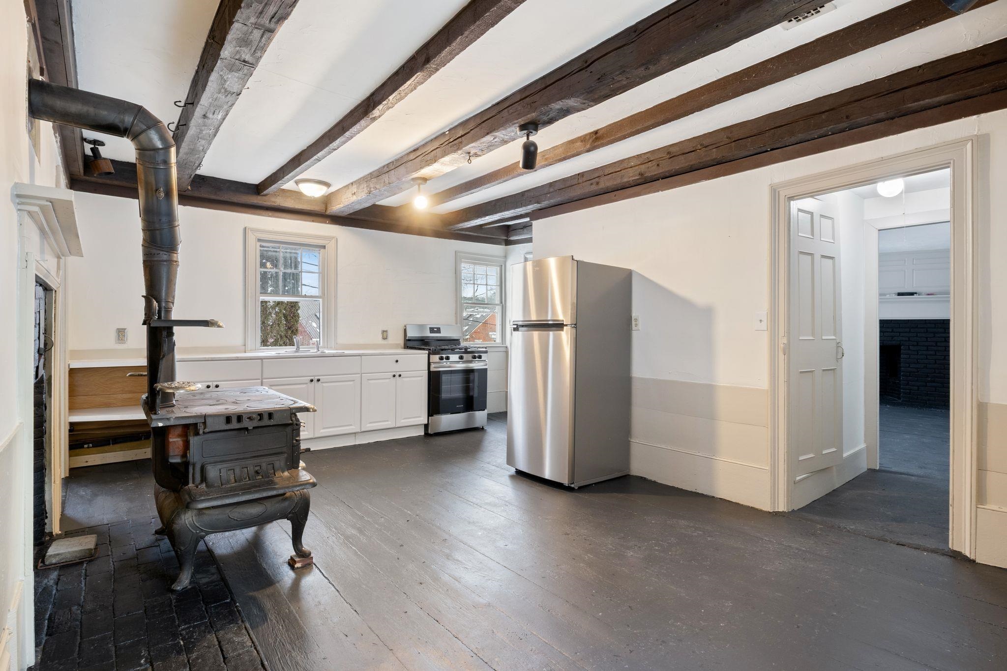 10 Chance Pond Rd, Franklin, NH 03235