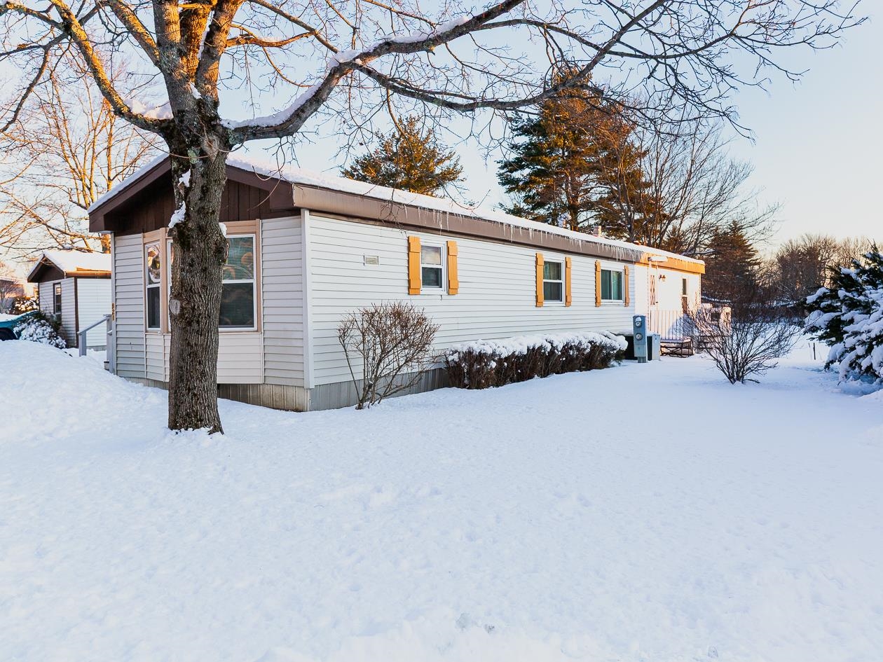 290 Calef Hw, Epping, NH 03042