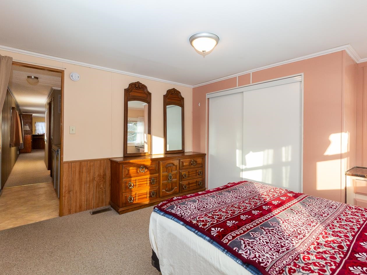 290 Calef Hw, Epping, NH 03042