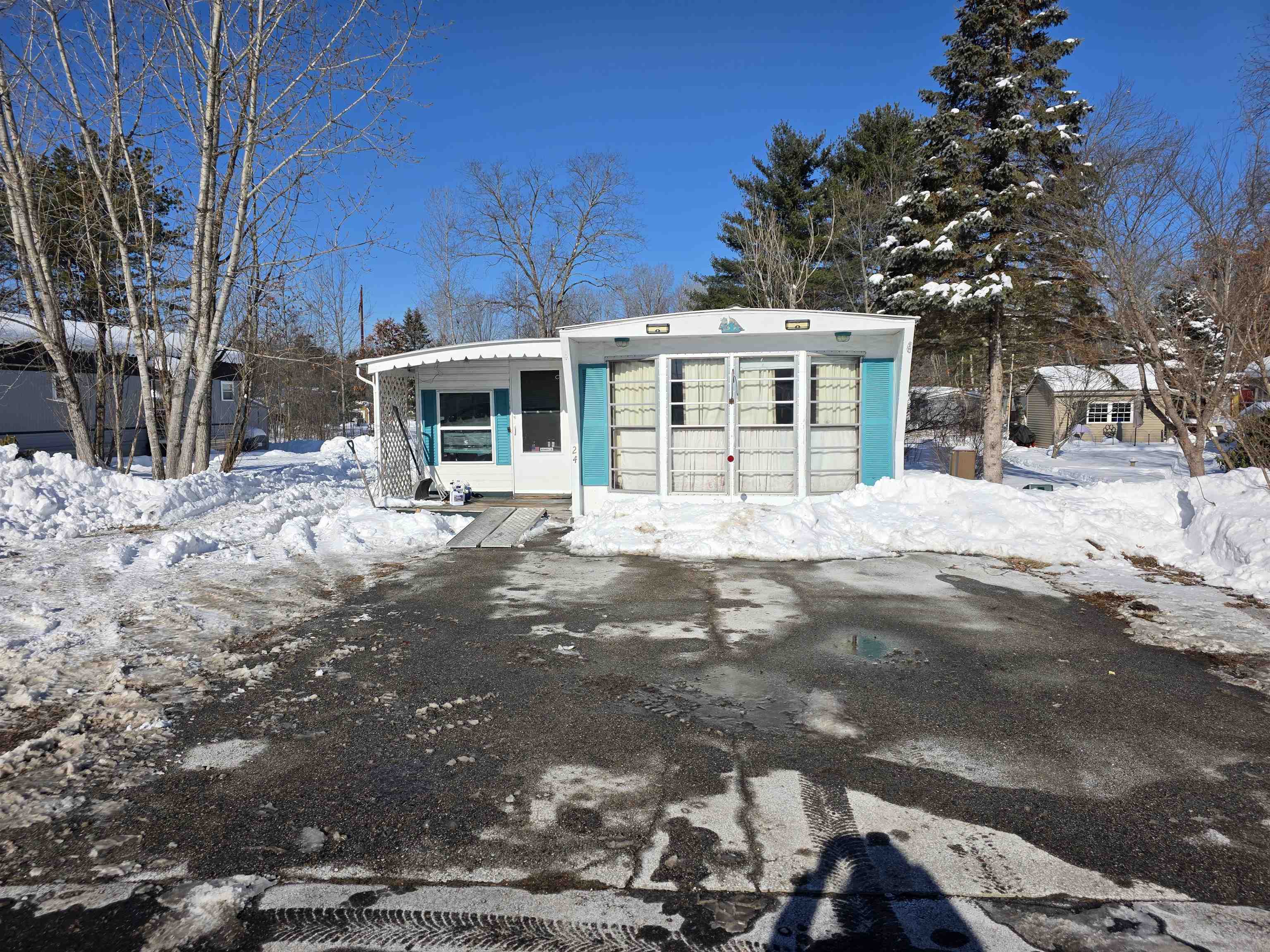 24 Cross Wind Ln, Rochester, NH 03867