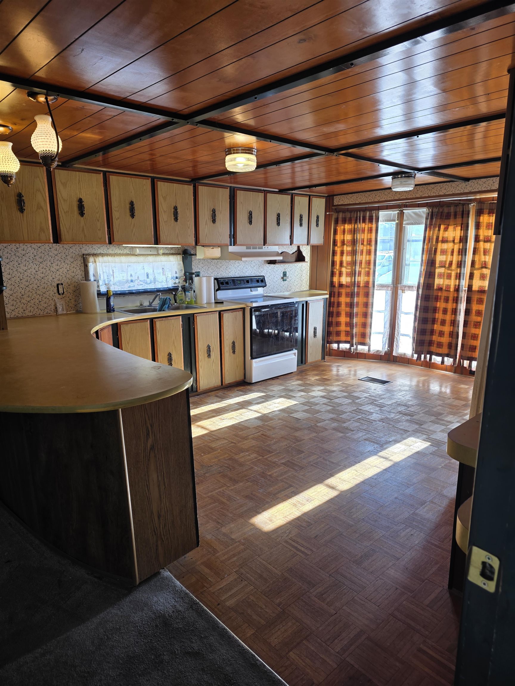 24 Cross Wind Ln, Rochester, NH 03867