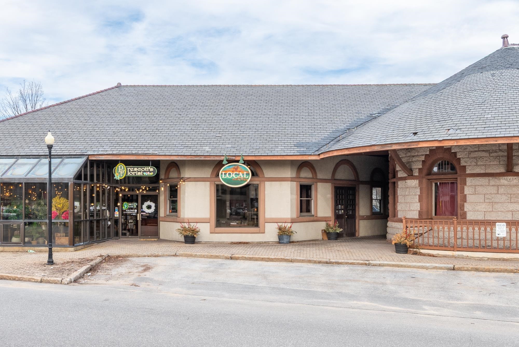 21 Veterans Sq, Laconia, NH 03246