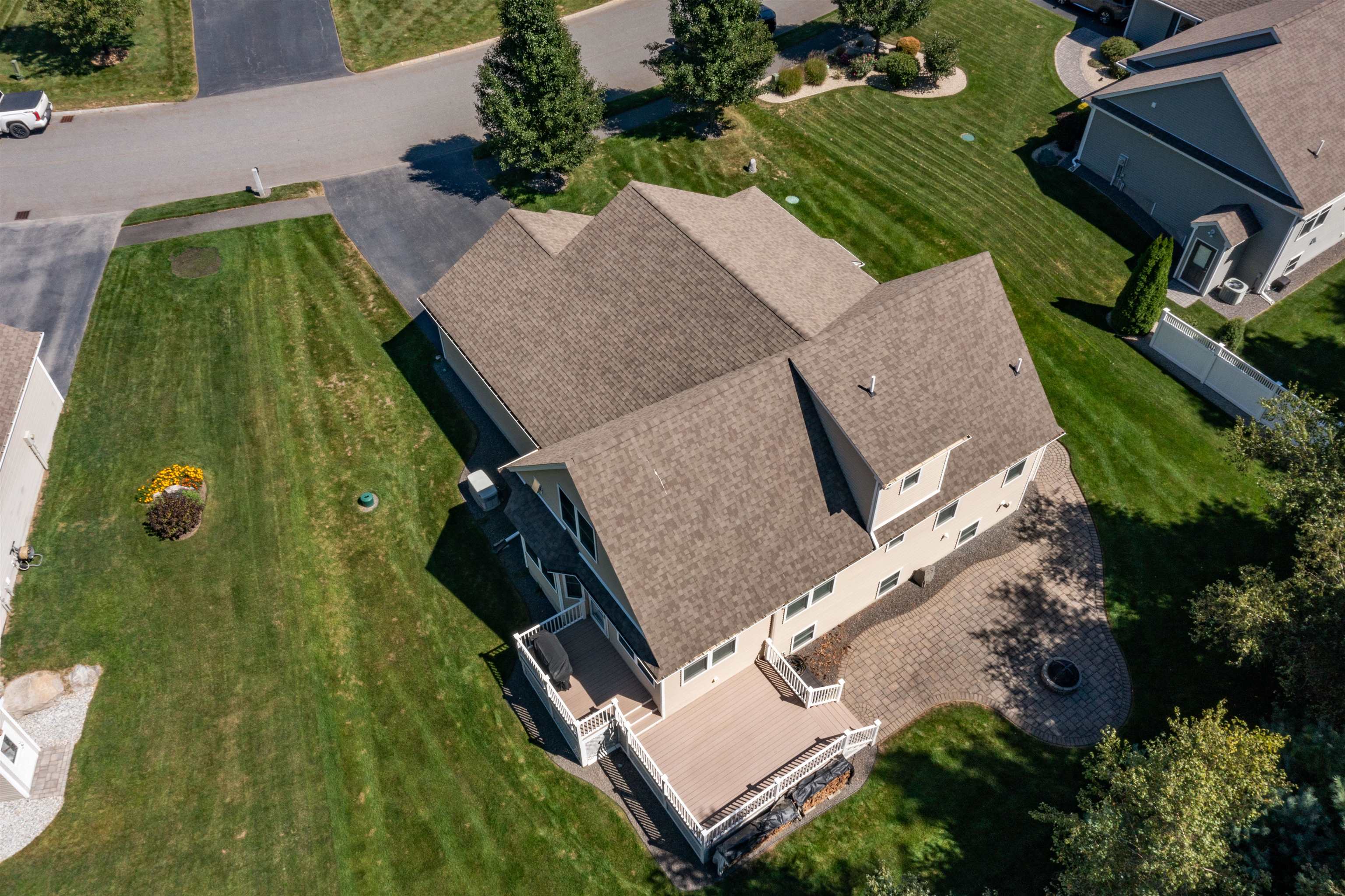 9 Pilgrim Cir, Nashua, NH 03063