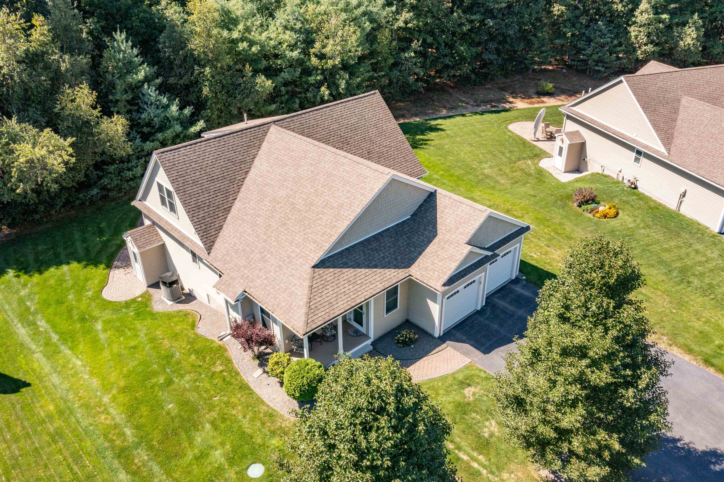 9 Pilgrim Cir, Nashua, NH 03063