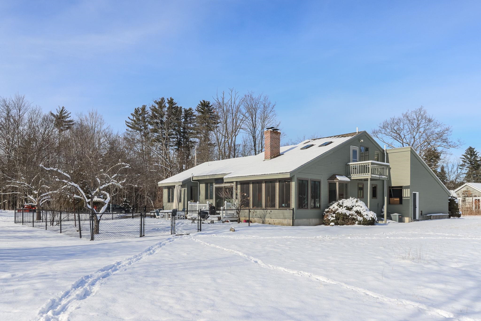69 Bog Rd, Goffstown, NH 03045