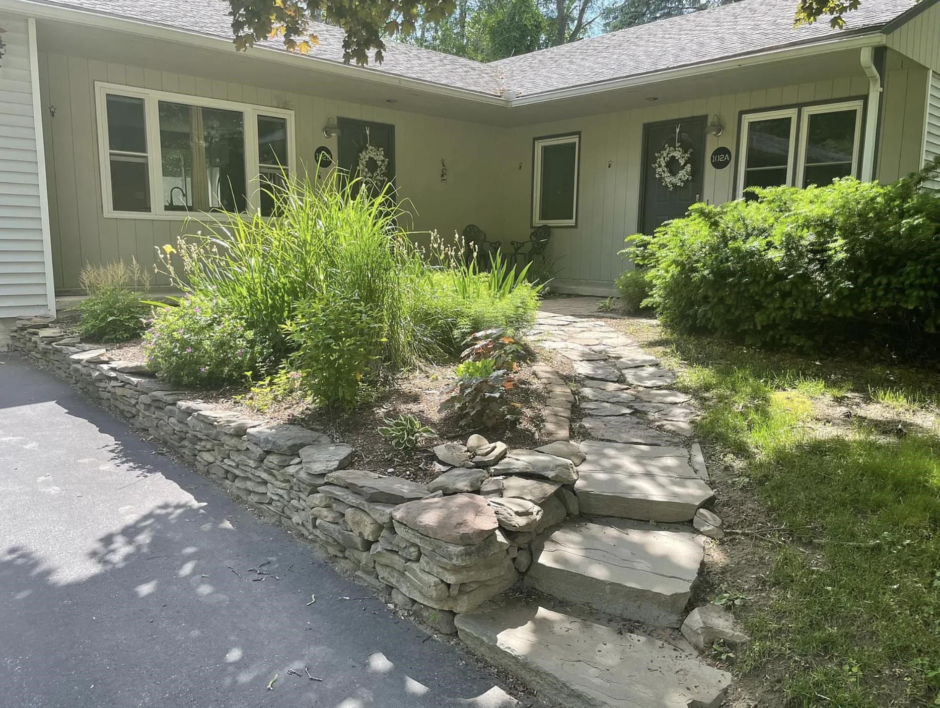 102 Juniper Rg, Shelburne, VT 05403