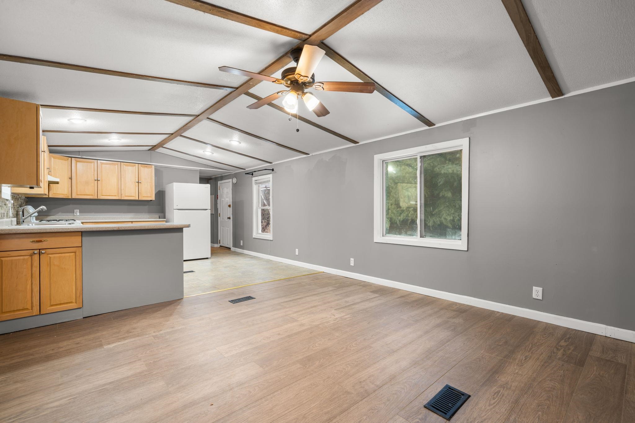 86 Martin Rd, Deering, NH 03244