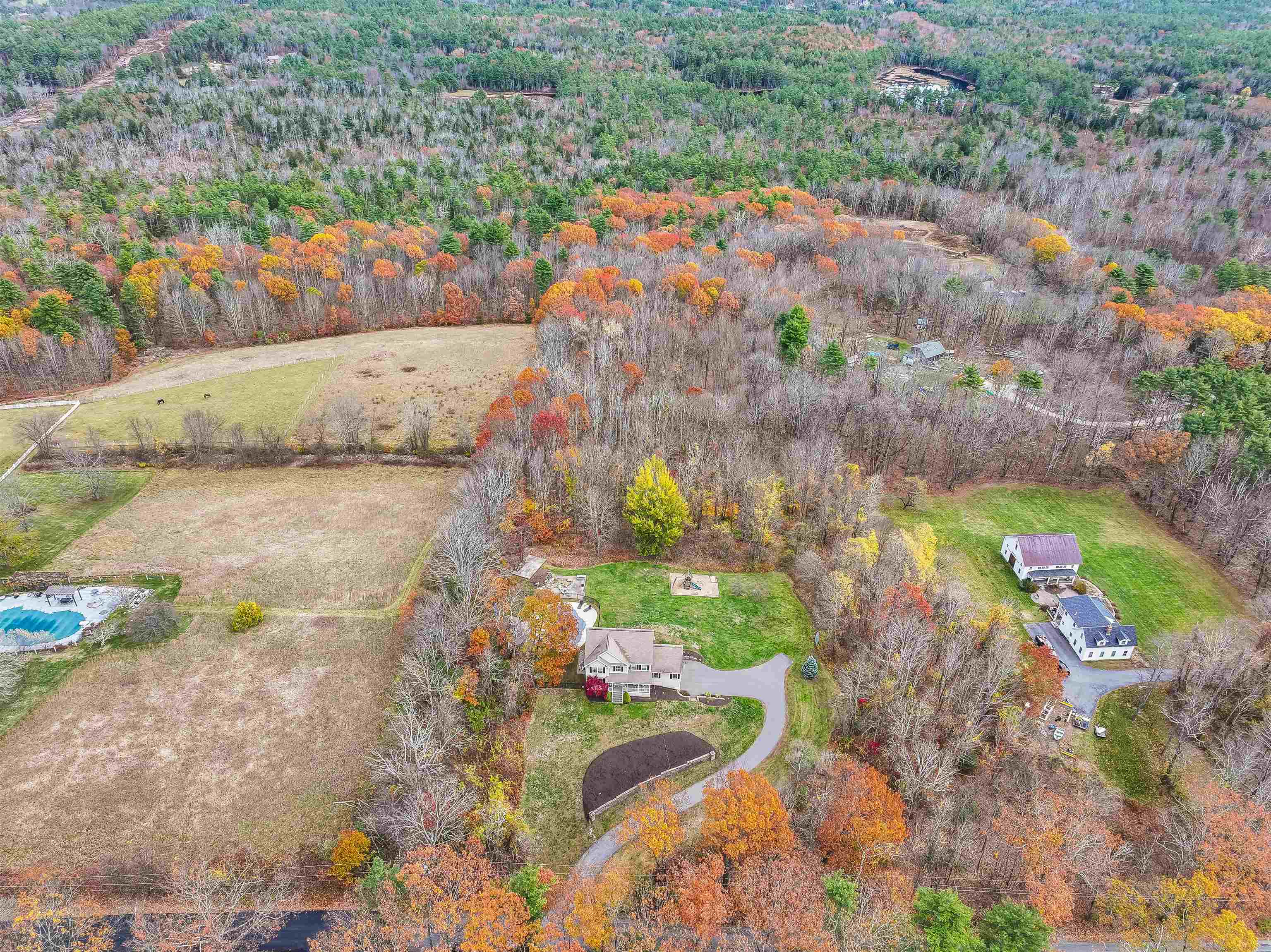 60 Snow Rd, Goffstown, NH 03045