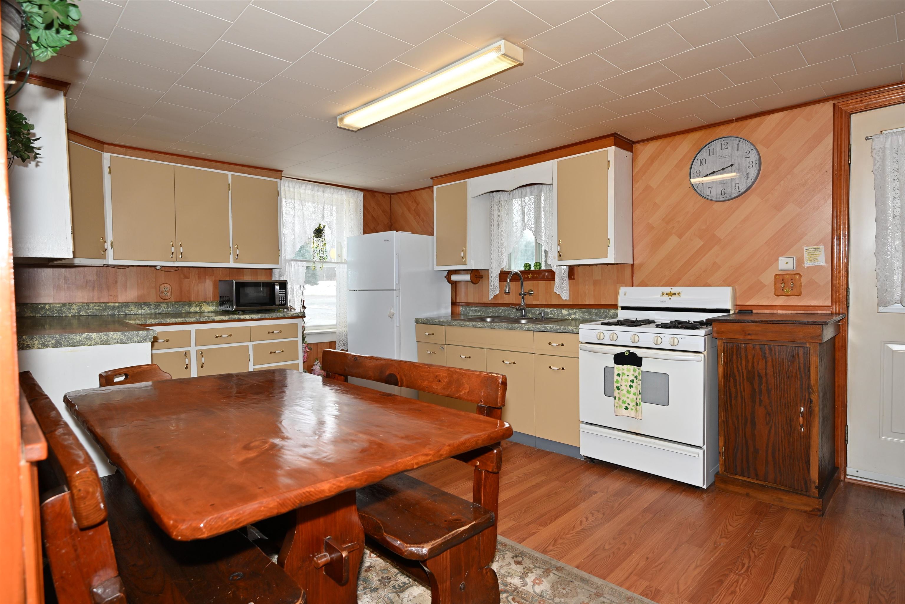 352 East Main St, Troy, VT 05859