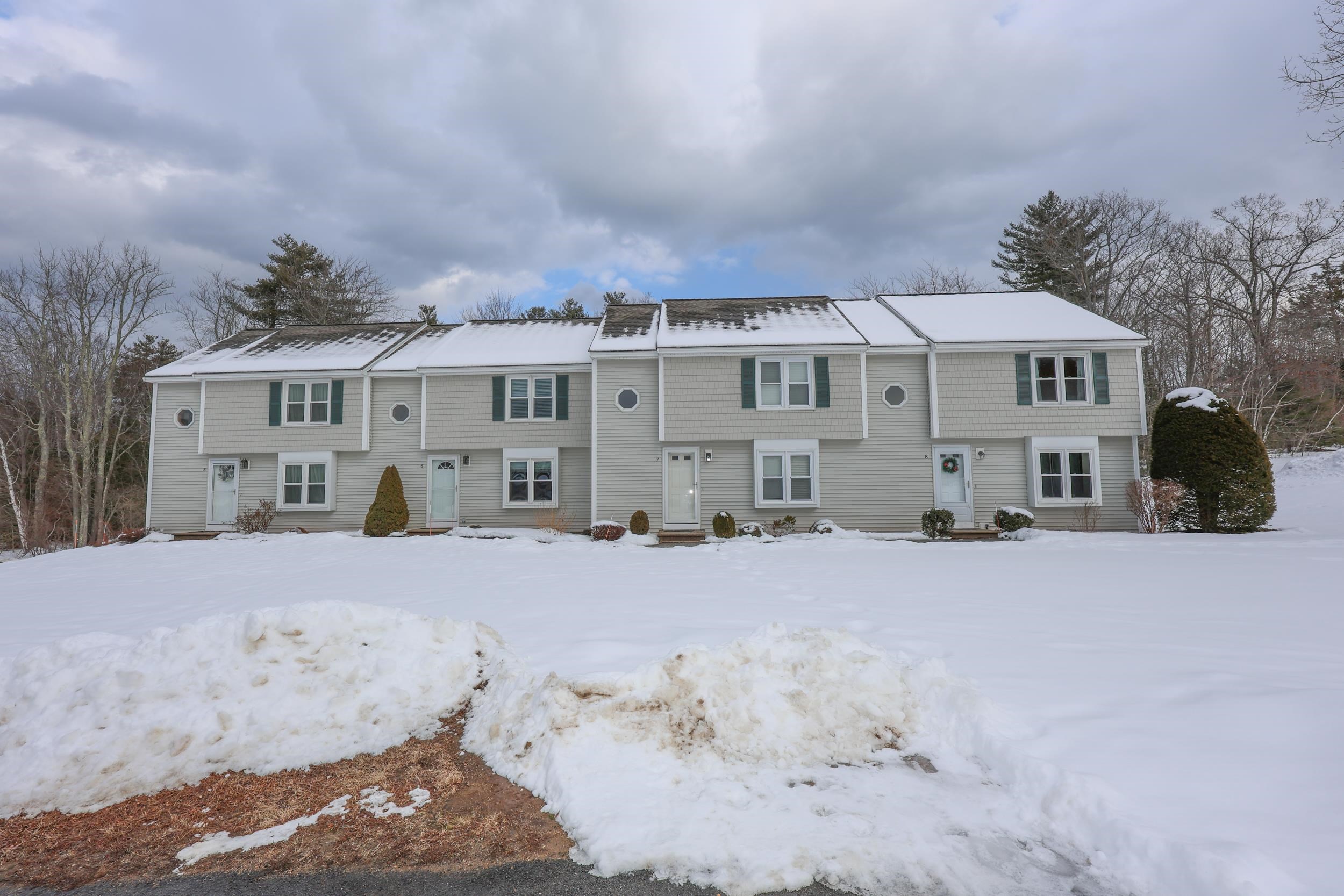 6 Scott Ln, Sandown, NH 03873