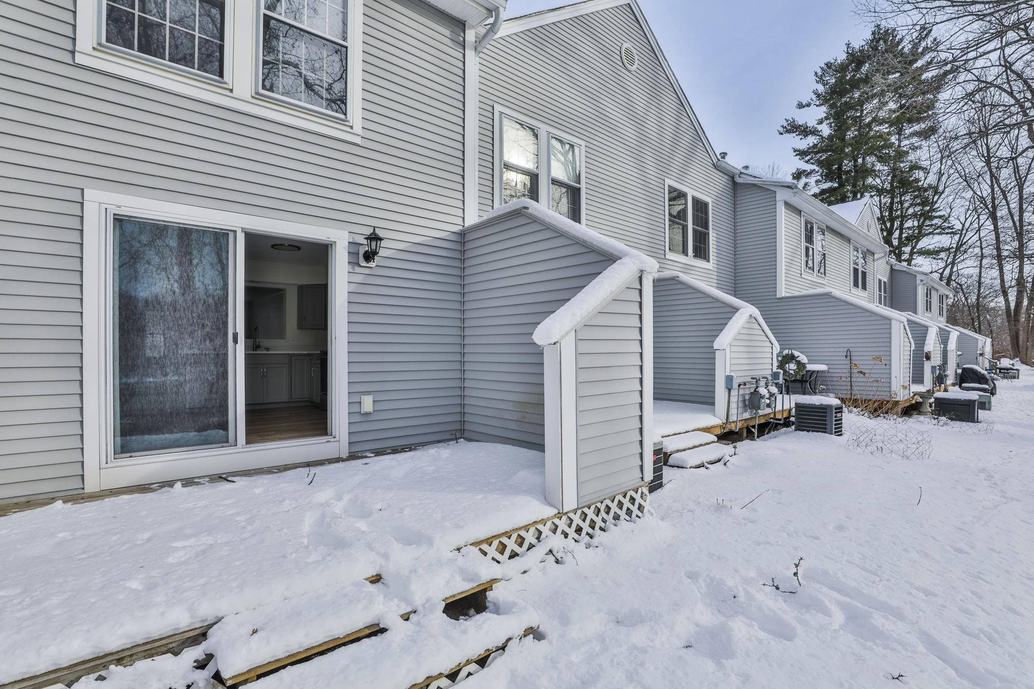 3030 Brown Ave, Manchester, NH 03103