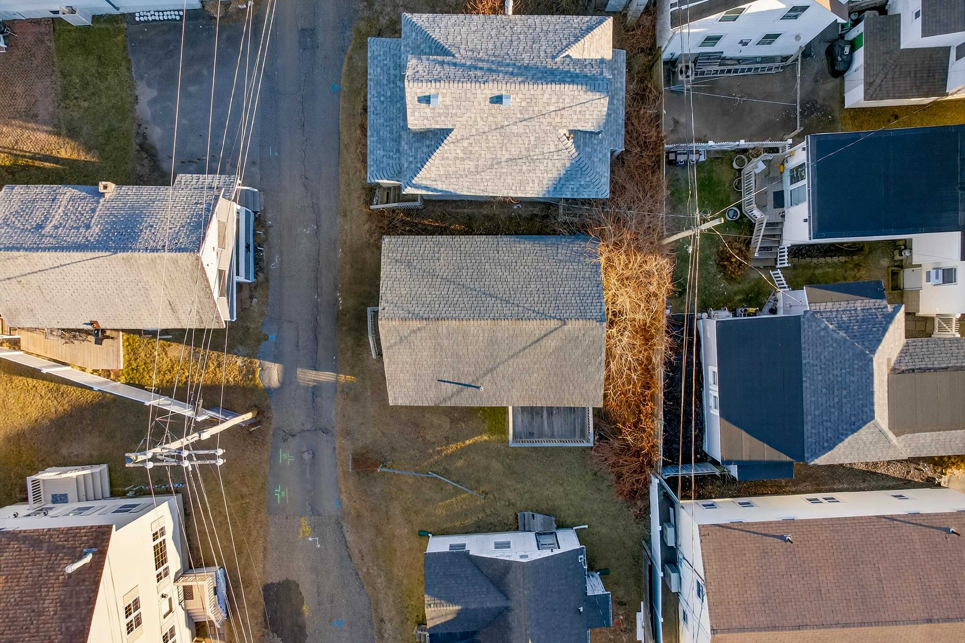 27 Kentville Ter, Hampton, NH 03842