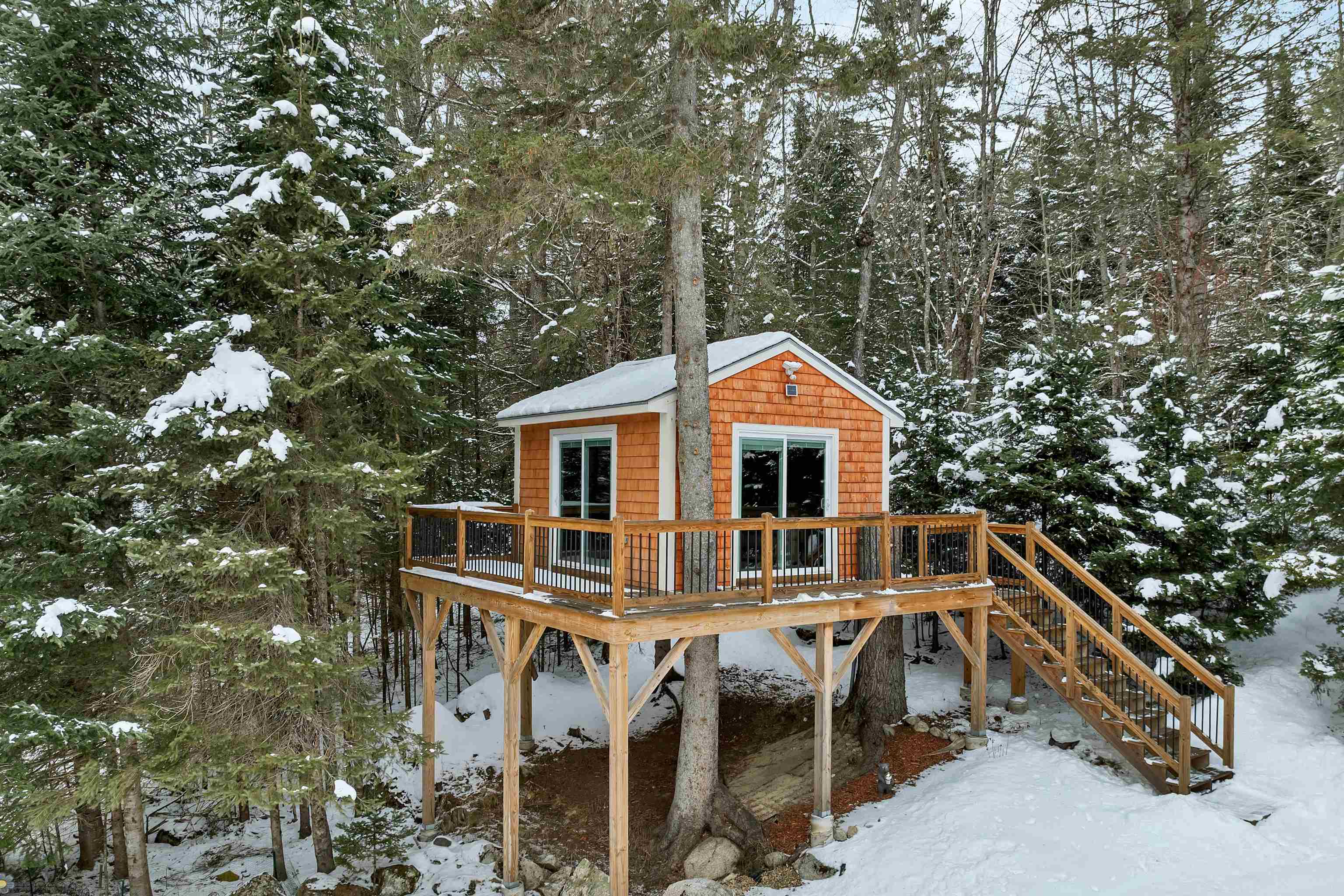 264 Wing Rd, Bethlehem, NH 03574