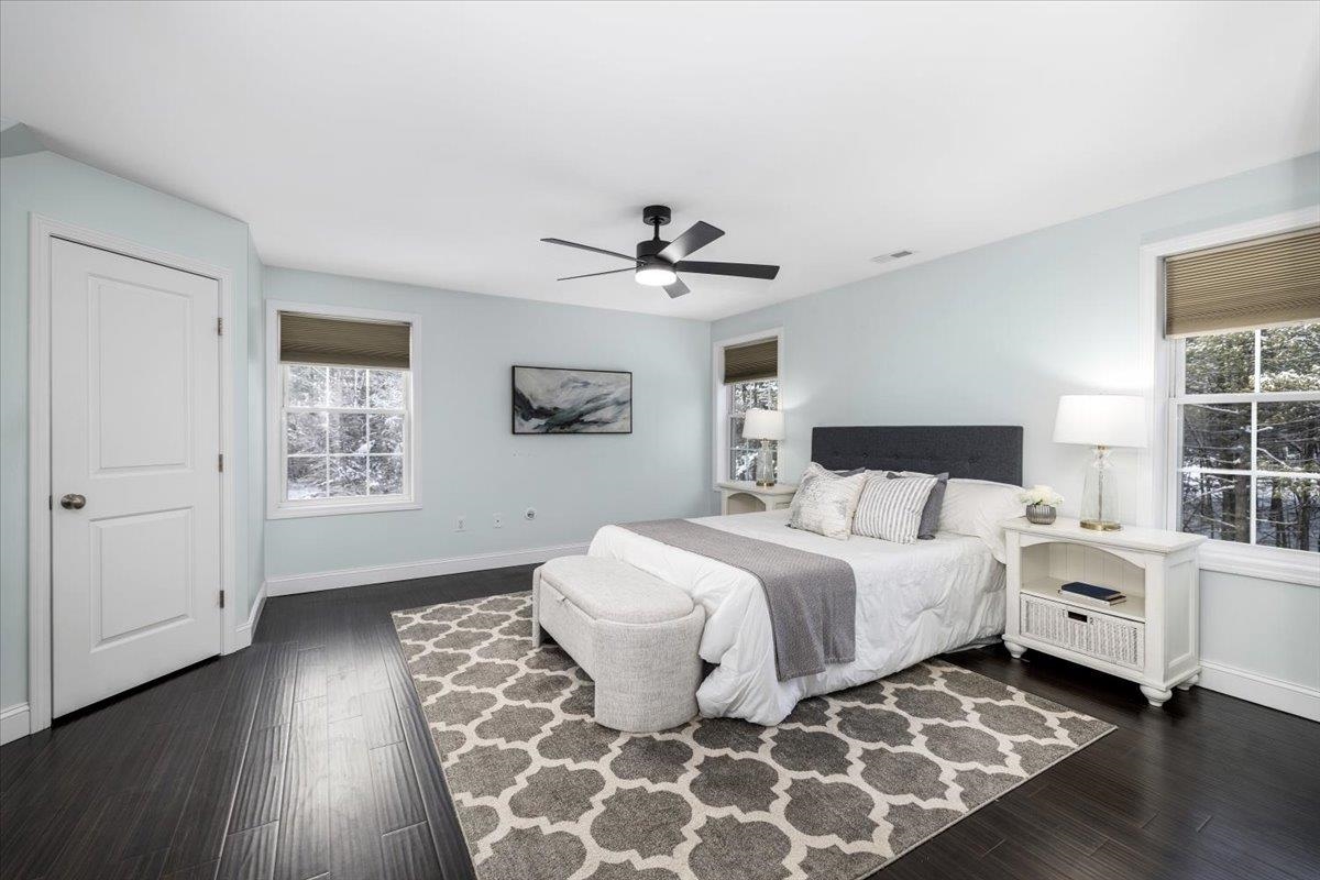 10 Berlang Rd, Londonderry, NH 03053