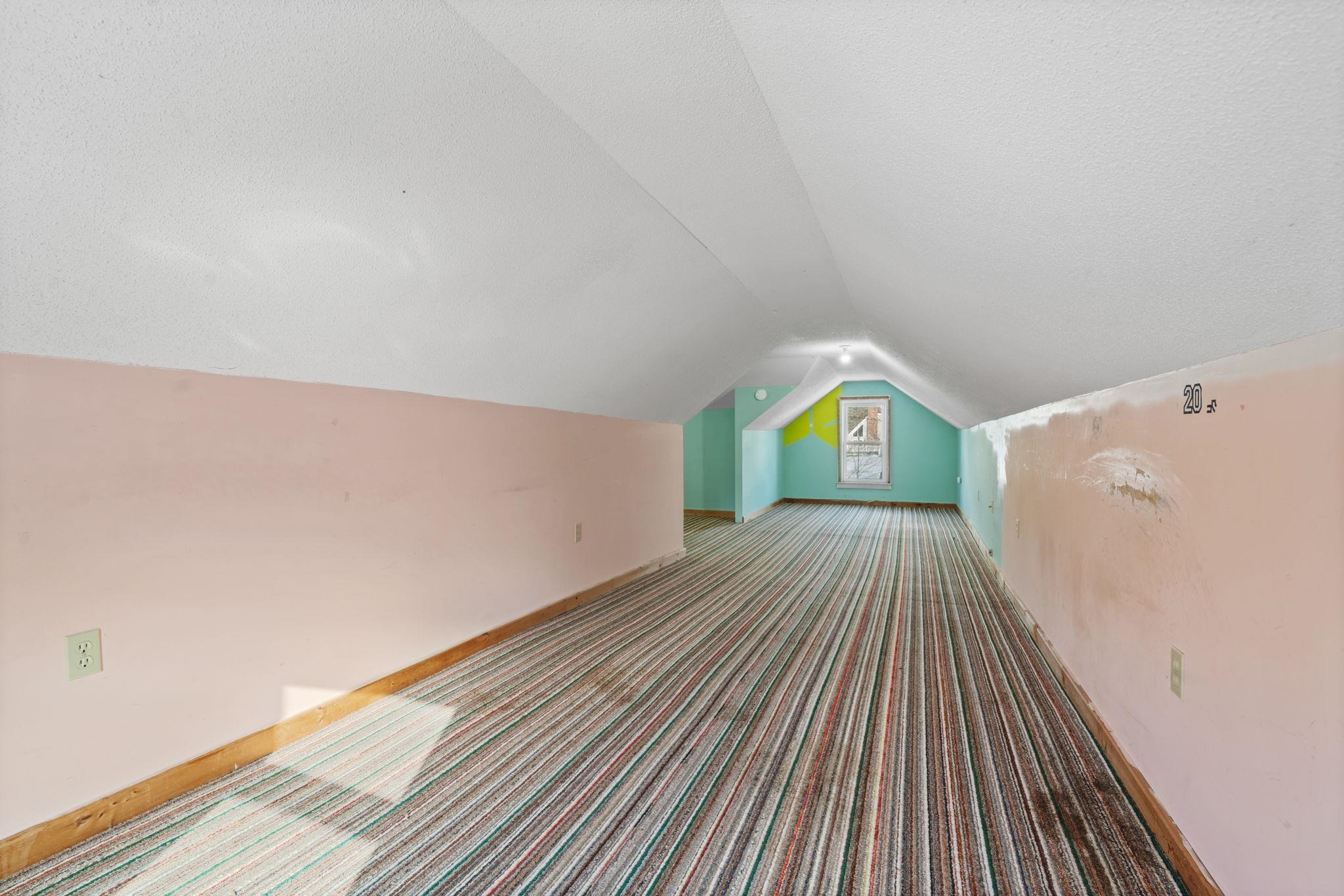 733 South Stark Hw, Weare, NH 03281