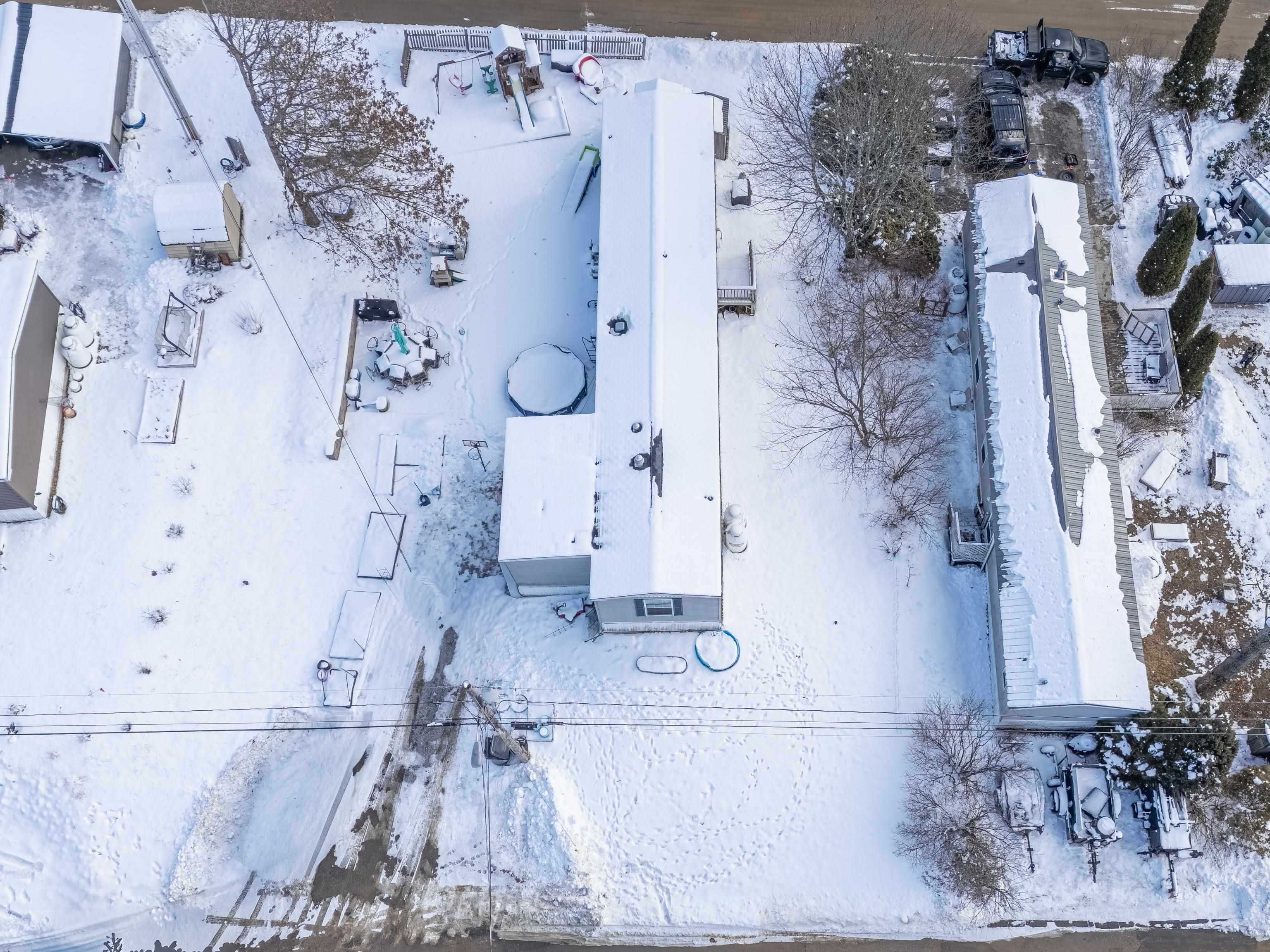 28 Woodlawn Dr, Allenstown, NH 03275