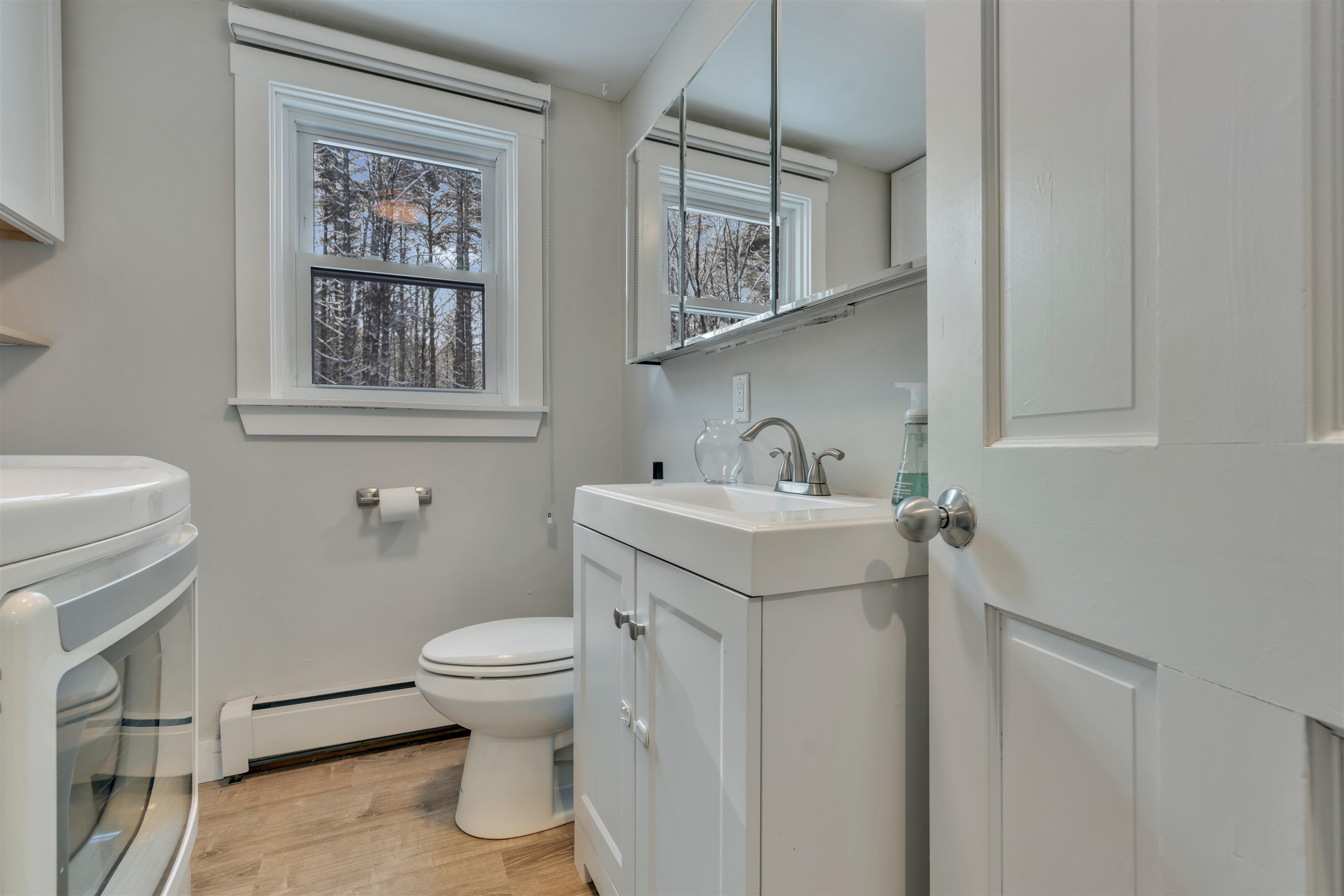 24 Nute Rd, Madbury, NH 03823