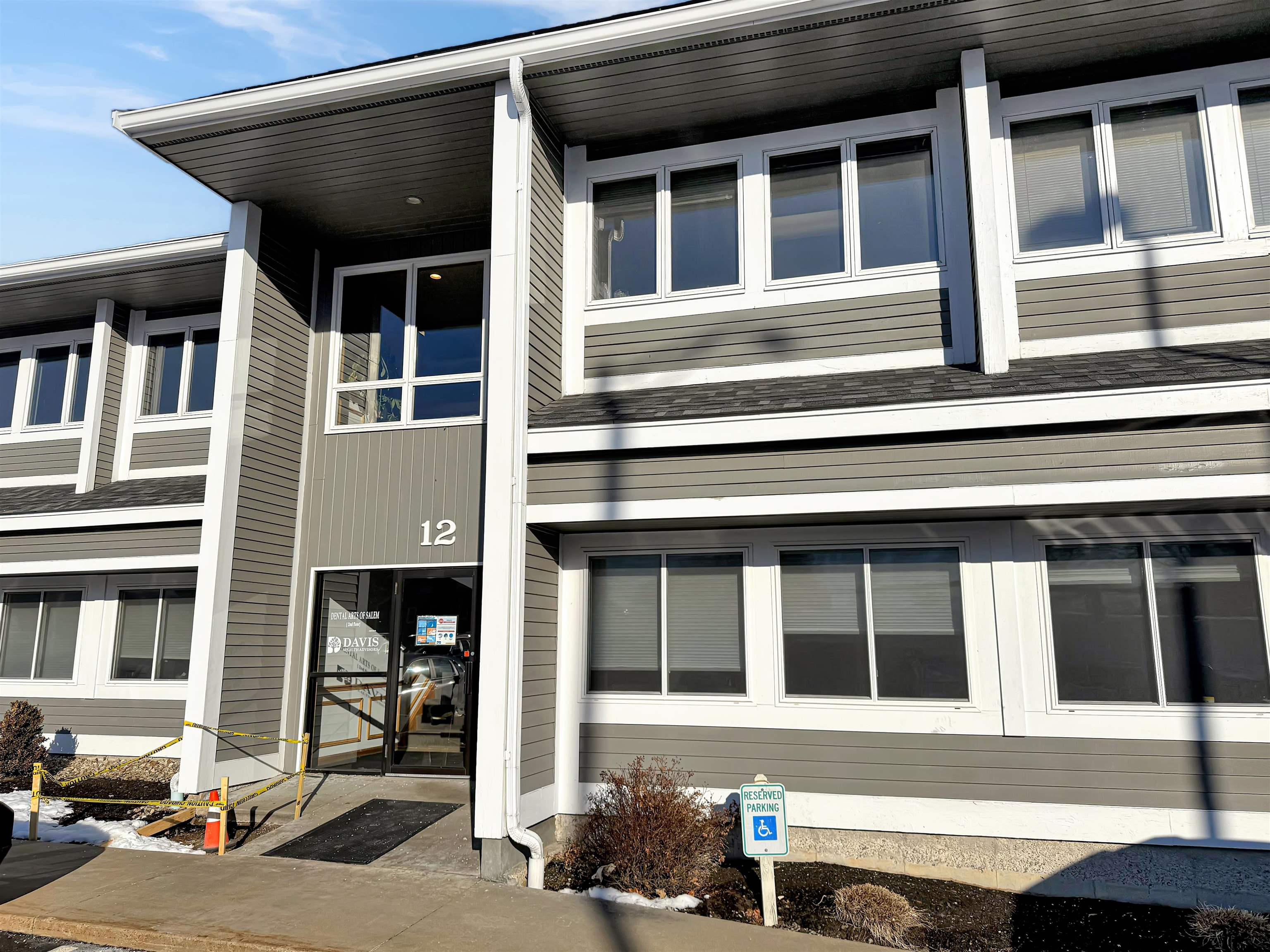 12 Stiles Rd, Salem, NH 03079